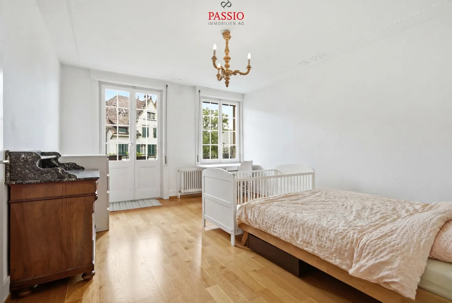 Le charme des vieux bâtiments rencontre le confort moderne à Berne - Photo 12 sur 15