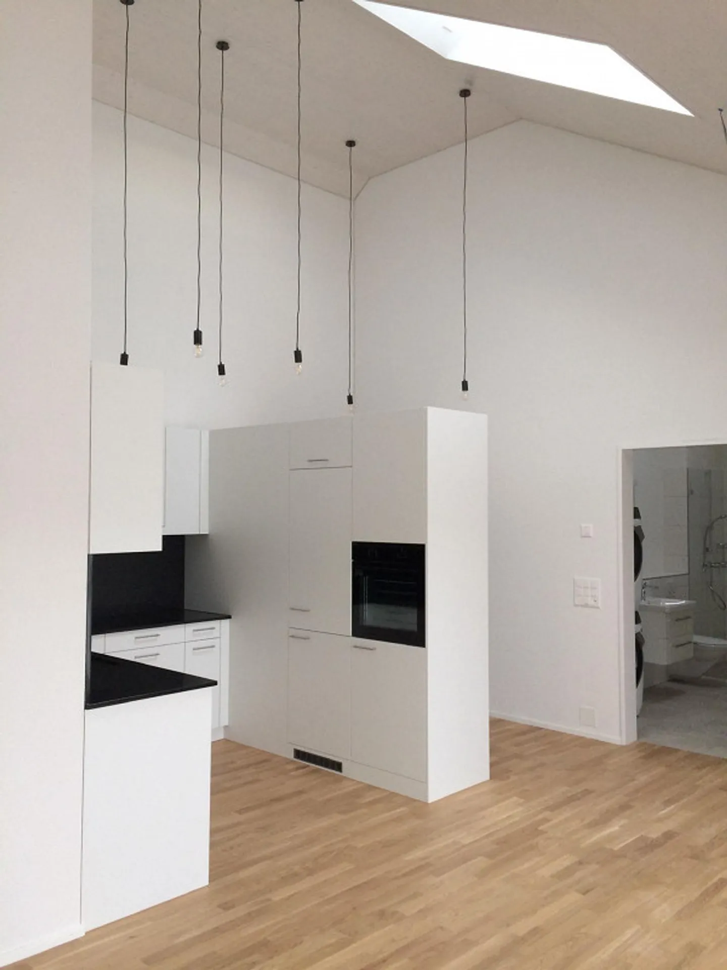 Fahrwangen: Close to the Lake | Everything You Need - Photo 1 of 4