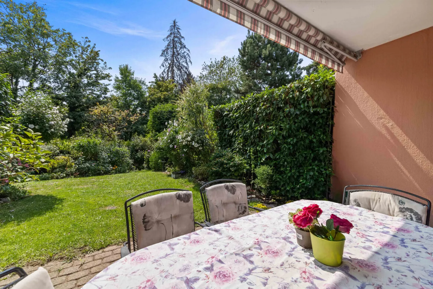 RARE OPPORTUNITY JUST STEPS FROM THE METRO! - Photo 3 of 5