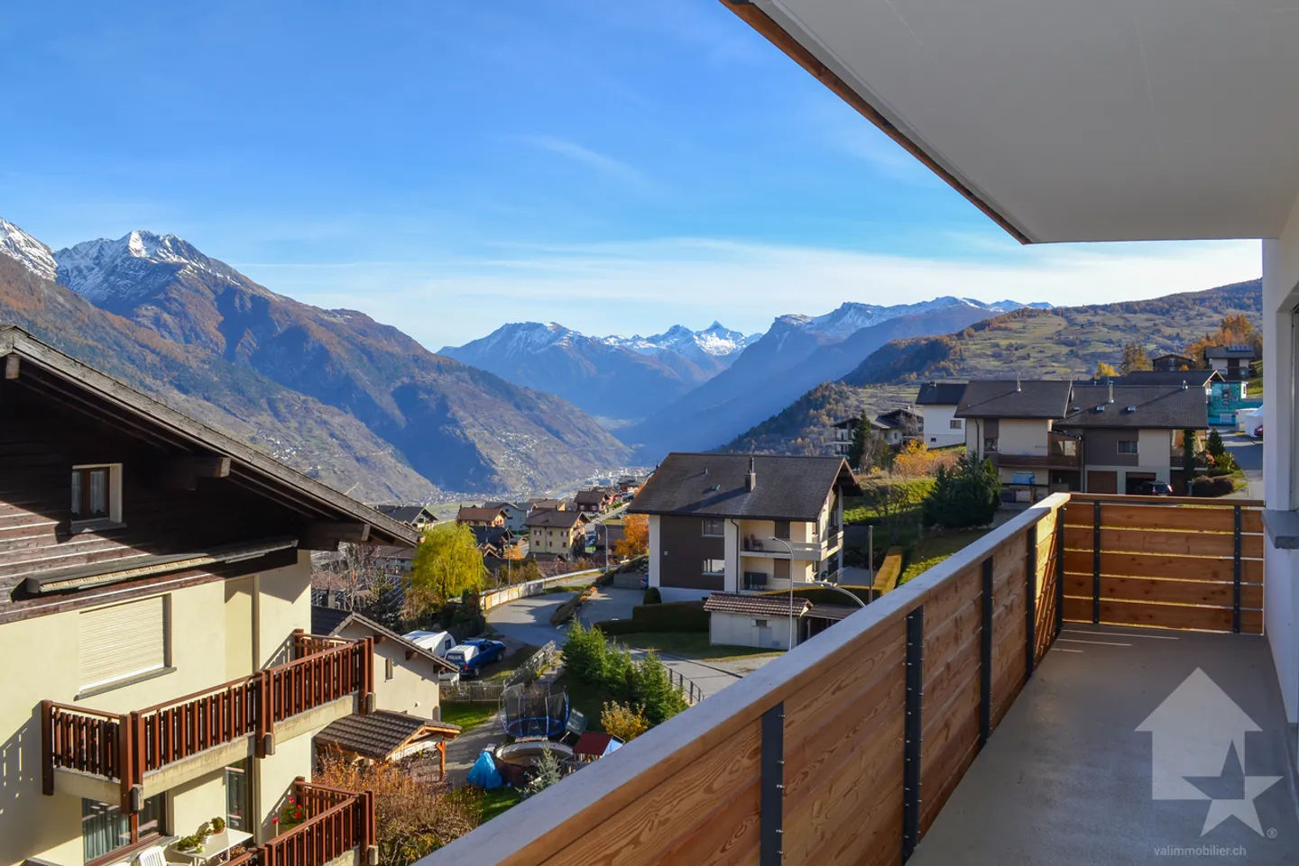 Geräumige 4,5-Zimmer-Wohnung von 108 m2, 2 Balkone mit Blick auf die Alpen - Foto 16 von 22