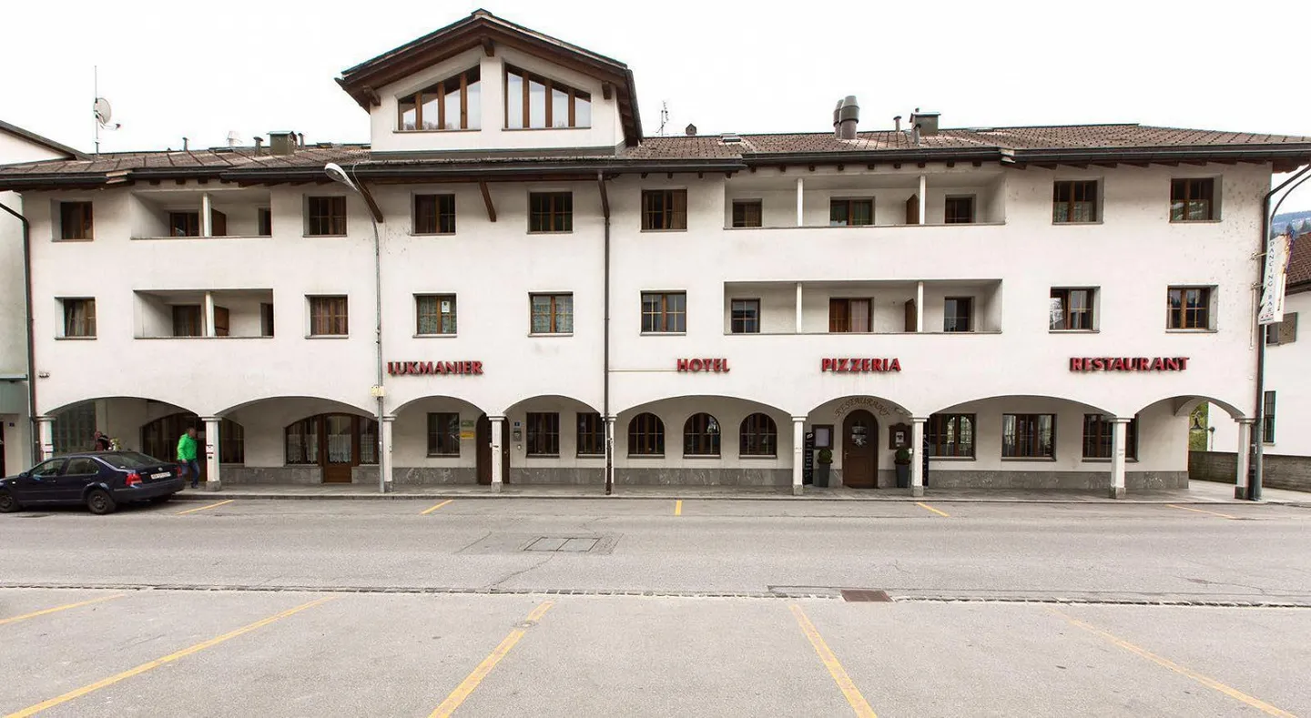 Räumlichkeiten ca. 200m² - Foto 3 von 11