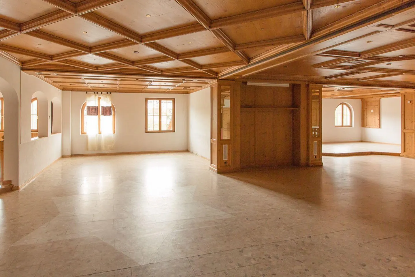 Räumlichkeiten ca. 200m² - Foto 8 von 11