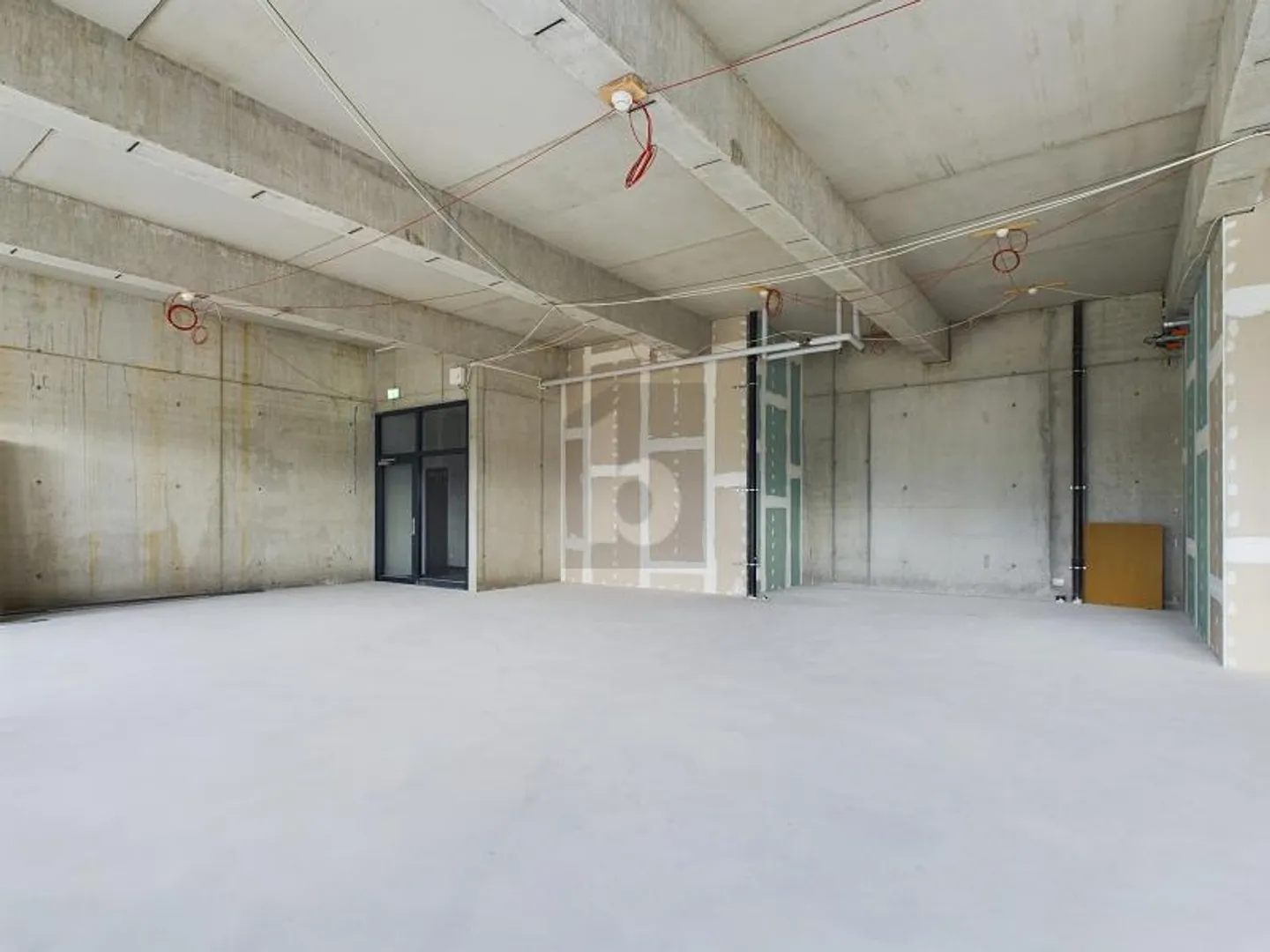 Office space for rent - Photo 4 of 6