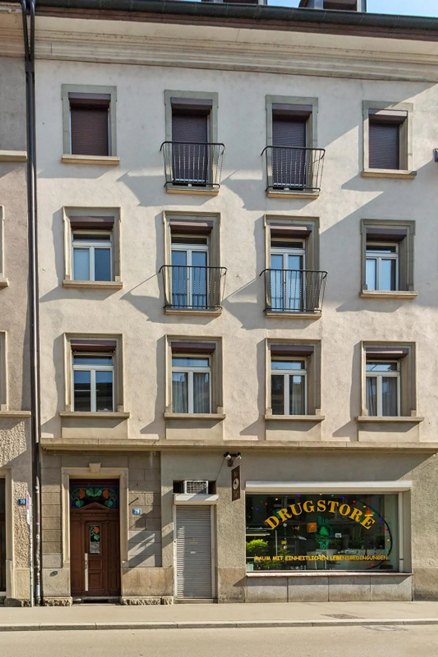 Atelier attrayant dans un emplacement central et calme à Zurich - Photo 1 sur 5