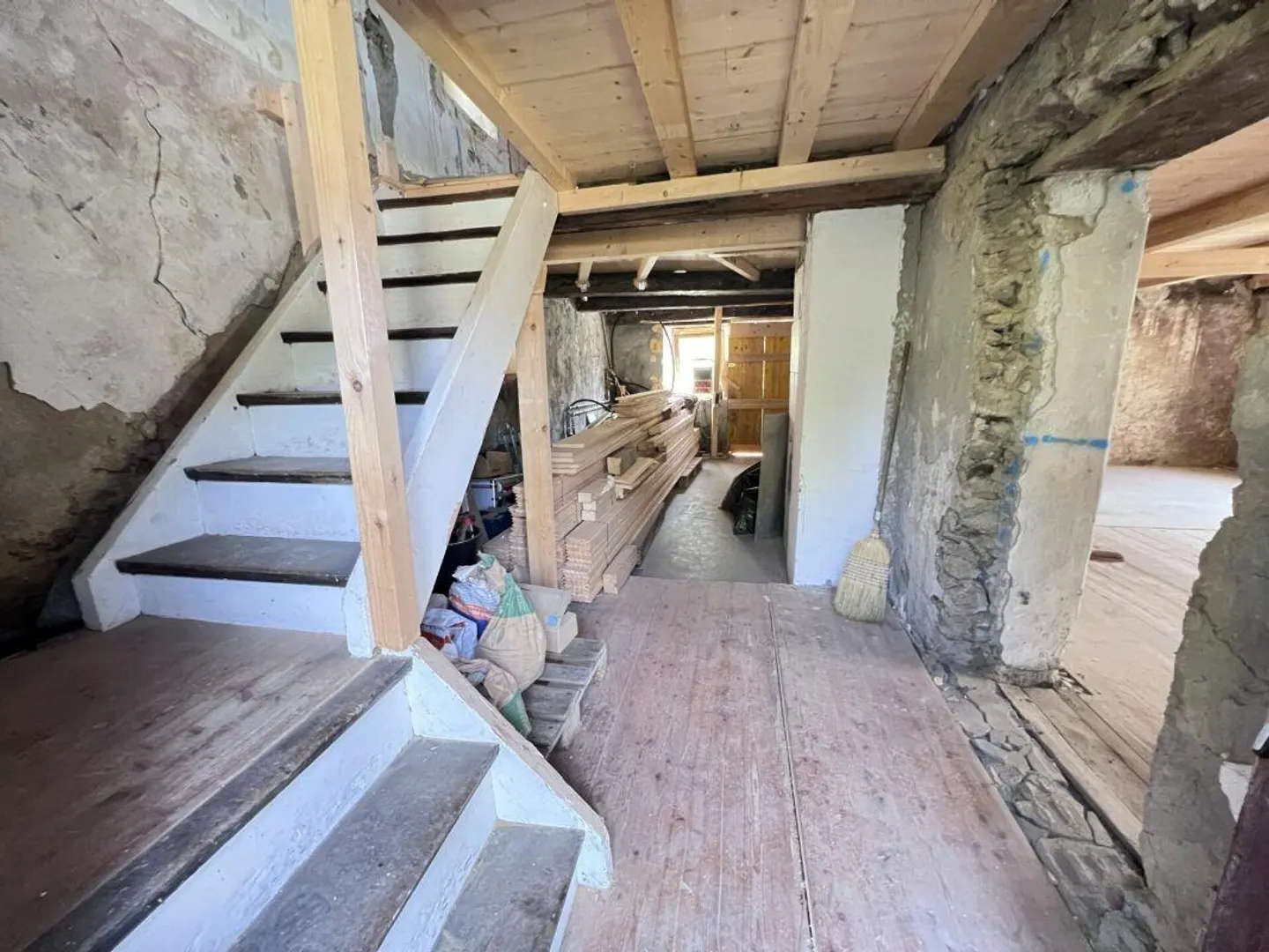 Charakterhaus mit viel Gestaltungspotenzial - Foto 6 von 12