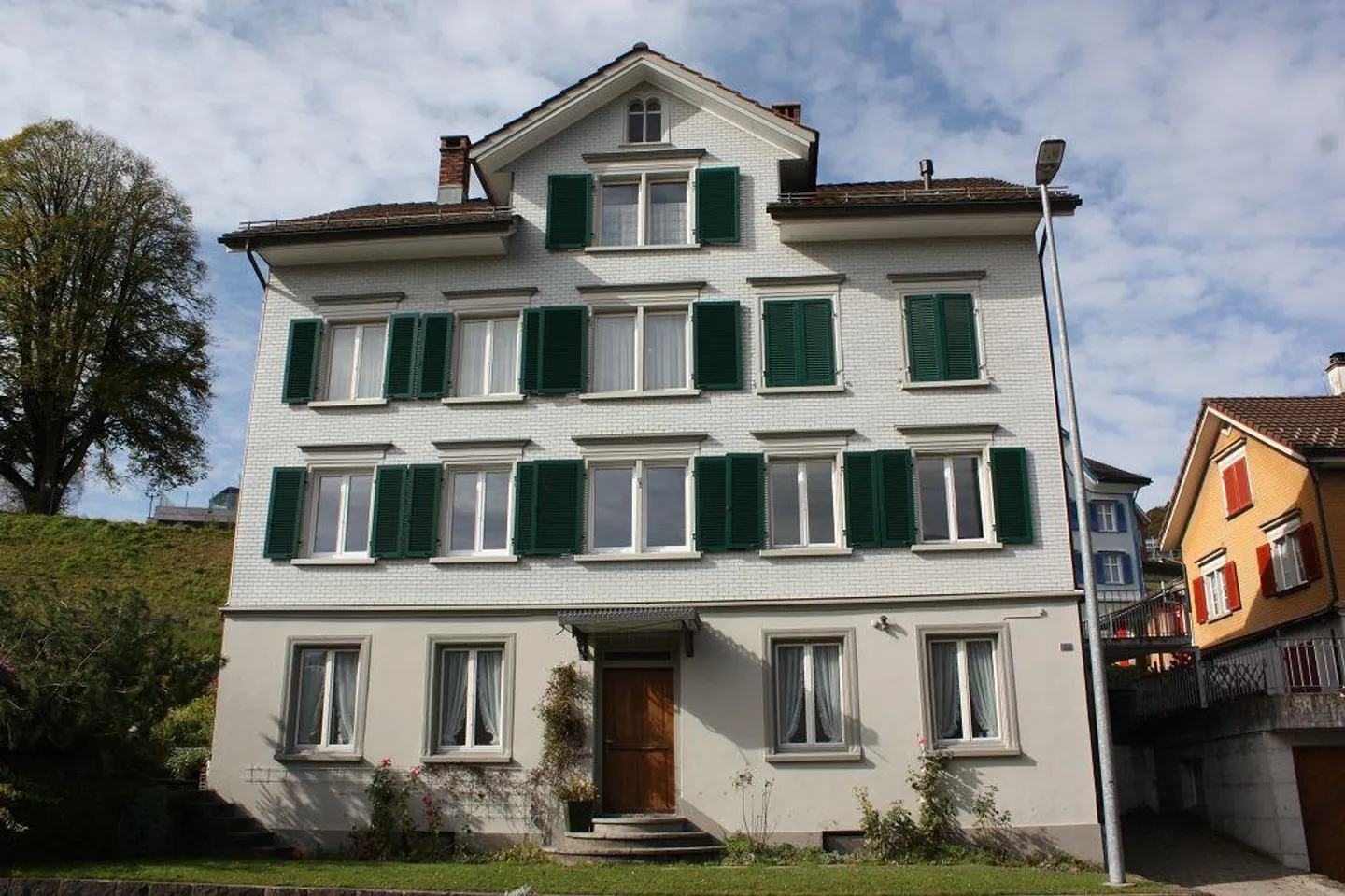 Attractive 4-room old building apartment close to the center - Photo 1 of 21