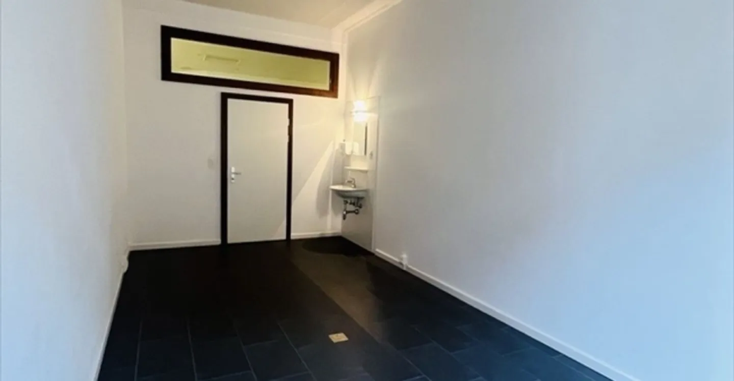 Spazio ufficio in affitto - Foto 2 di 6