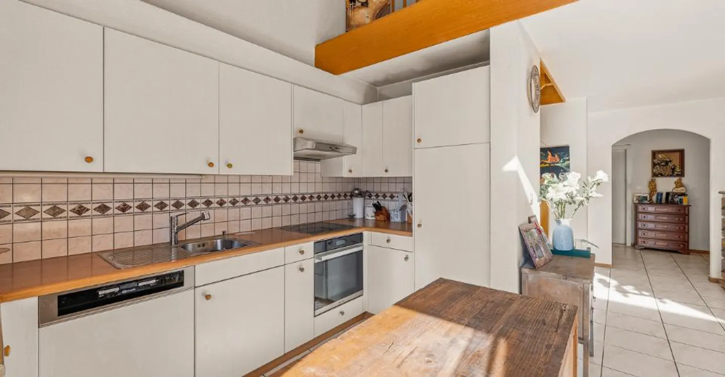Geräumige Duplexwohnung im Herzen des Dorfes - Foto 4 von 10