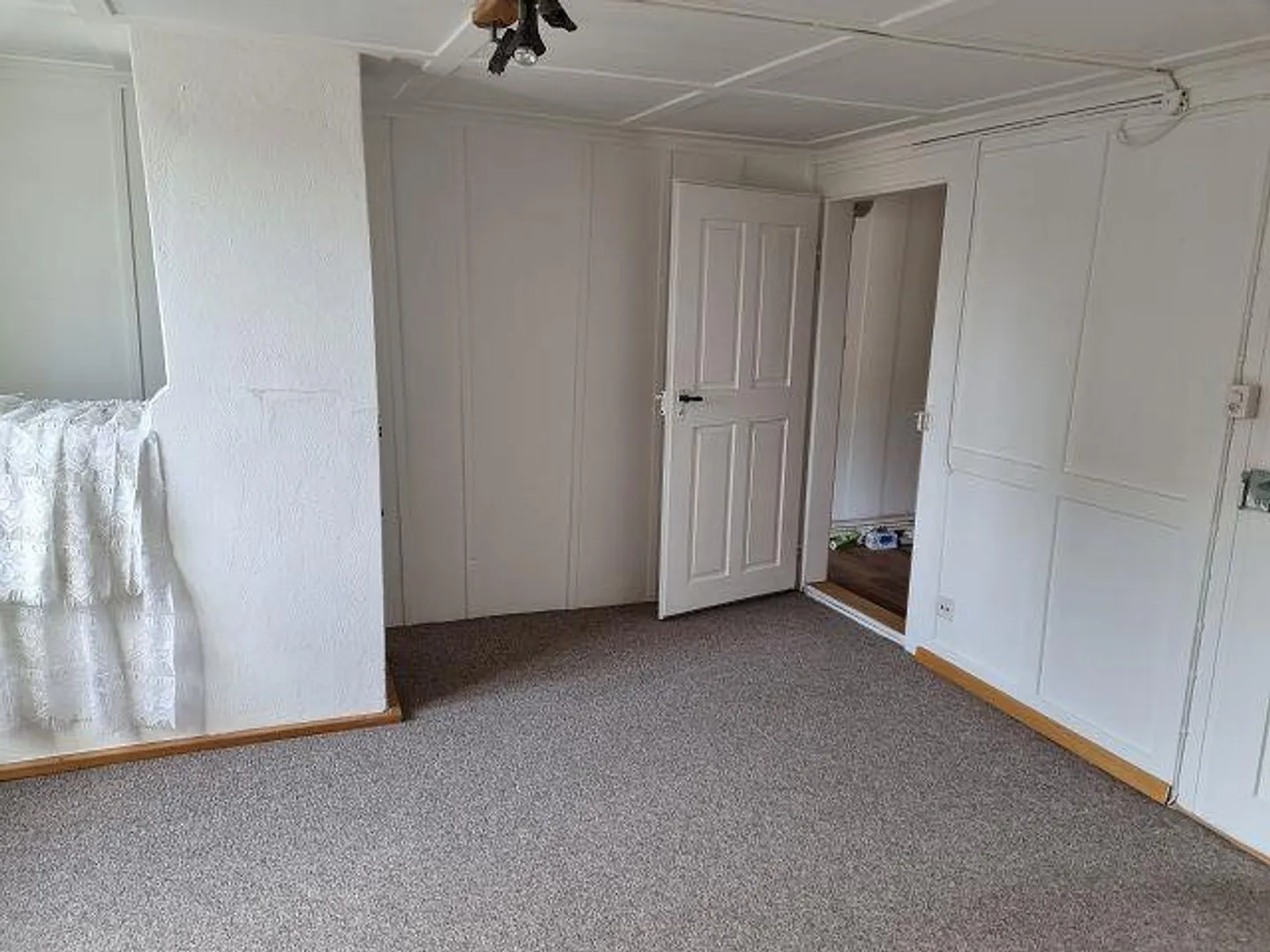 Attractive 4-room old building apartment close to the center - Photo 15 of 21