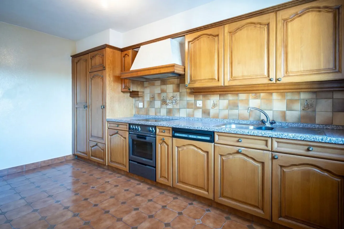 3.5-room apartment in St-Pierre-de-Clages - Photo 5 of 12