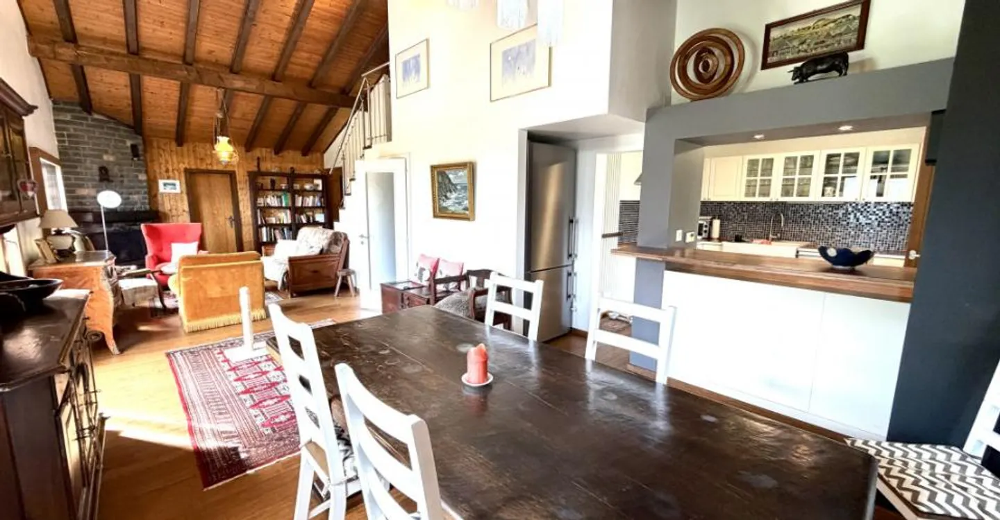 INDIVIDUAL CHALET WITH EXCEPTIONAL VIEW AND NO OVERLOOK IN BASSE NENDAZ - Photo 10 of 12