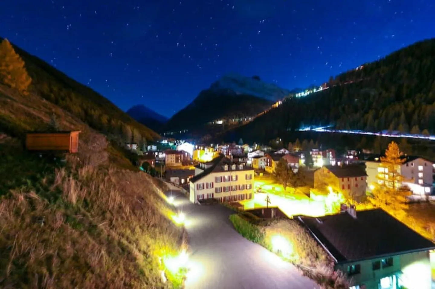 Monte Moro Gruppenhaus mit 93 Betten! Freie Sicht auf die umliegenden Berge. - Foto 11 von 13