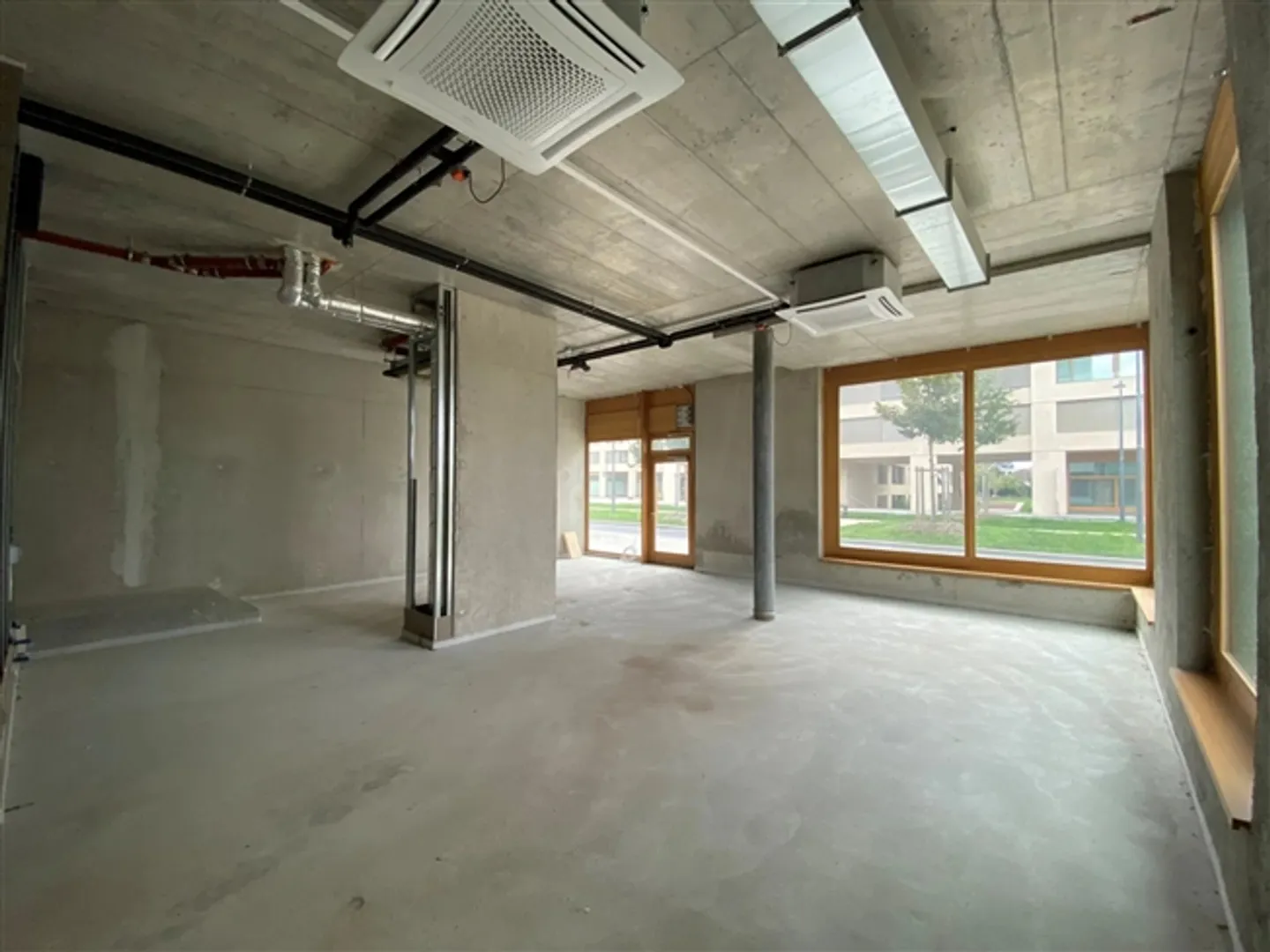 Belle Passage dans un Grand Quartier - Photo 3 sur 7