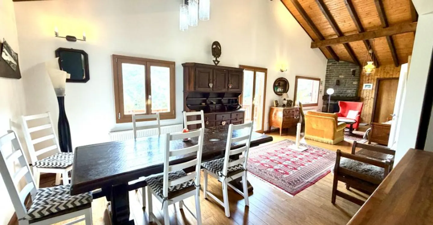 INDIVIDUAL CHALET WITH EXCEPTIONAL VIEW AND NO OVERLOOK IN BASSE NENDAZ - Photo 12 of 12