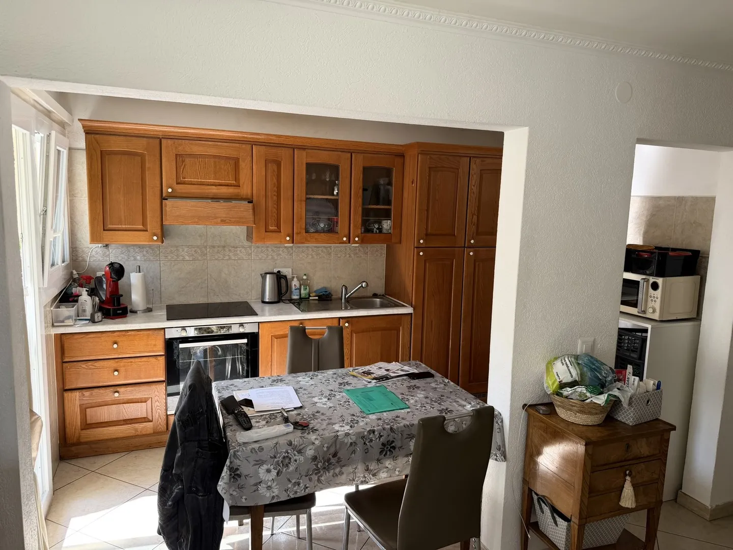 Charming and bright 3.5-room apartment with a view and large garage - Photo 3 of 13