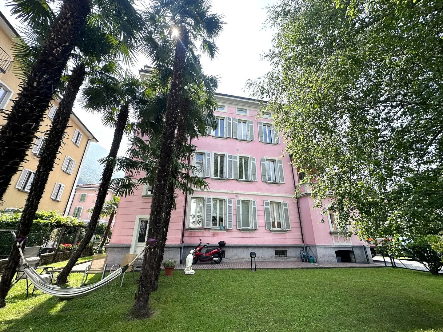 Appartamento in affitto 5,5 stanze completamente ristrutturato in una casa d'epoca - posizione privilegiata - Foto 2 di 11