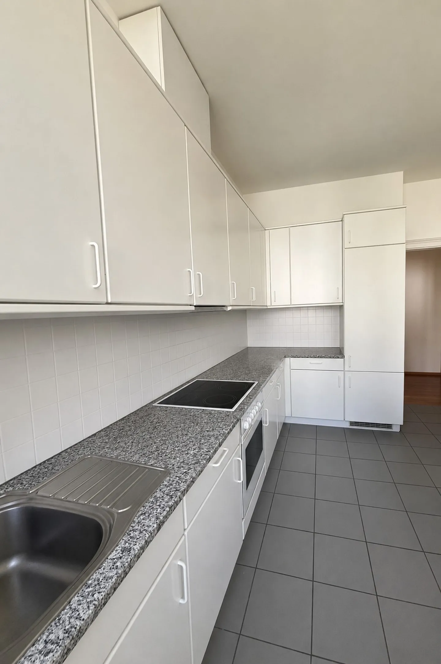 Appartamento in affitto 5,5 stanze completamente ristrutturato in una casa d'epoca - posizione privilegiata - Foto 8 di 11
