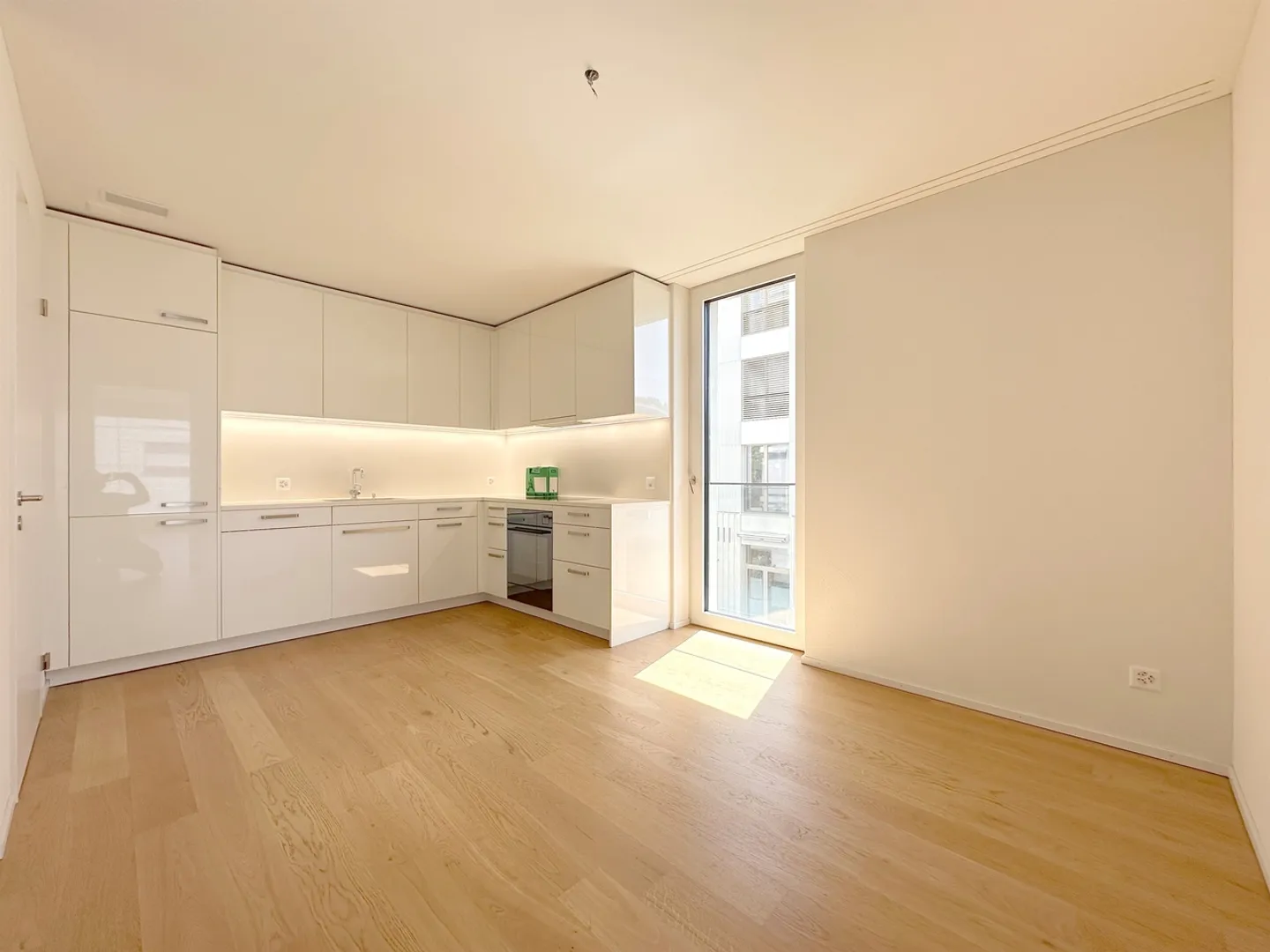 Greencity - Urban Living - Central - Yet at Home in the Green! - Photo 8 of 12