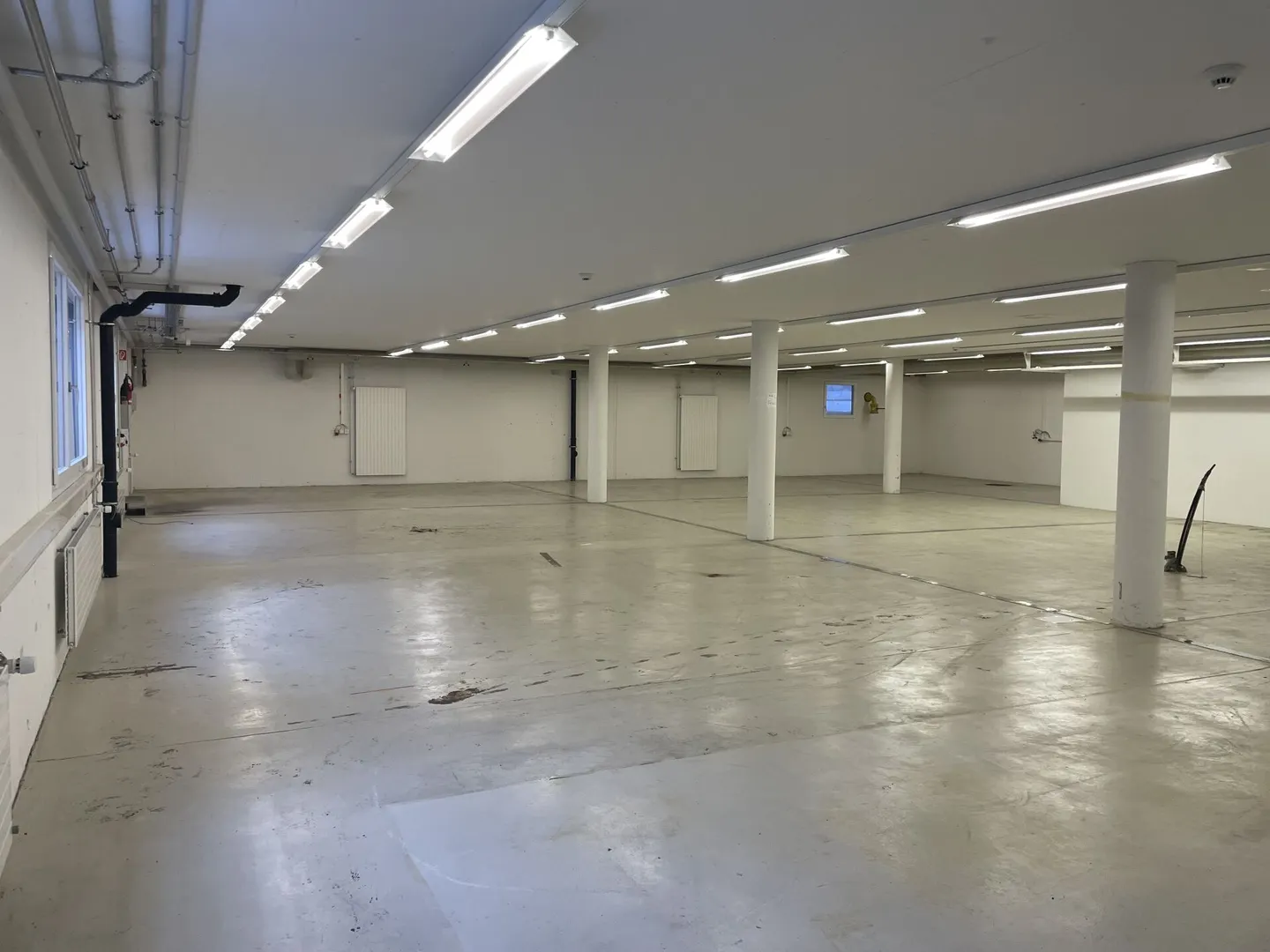 Edificio commerciale e di stoccaggio GB9 UG - Foto 4 di 13