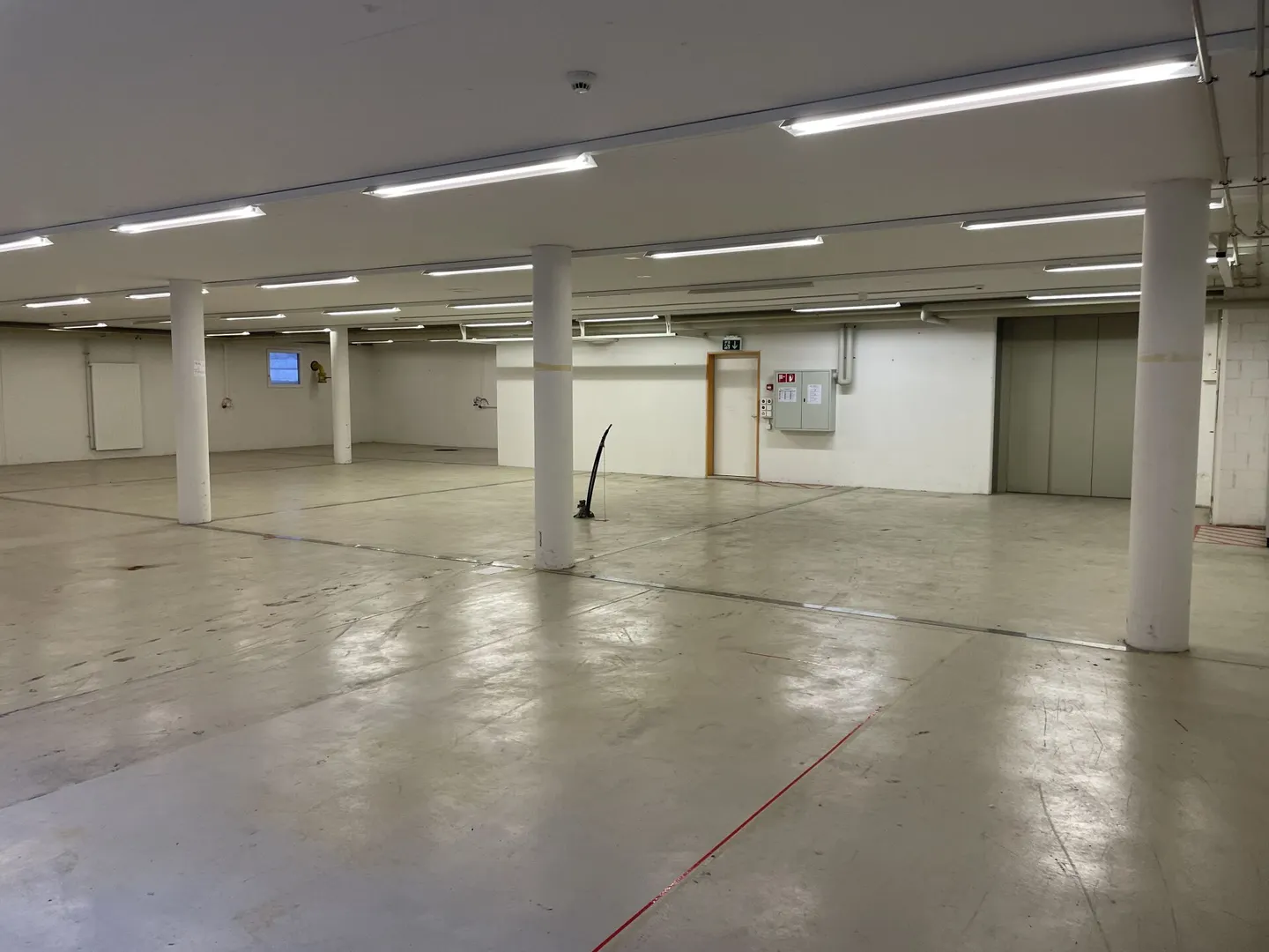 Edificio commerciale e di stoccaggio GB9 UG - Foto 5 di 13