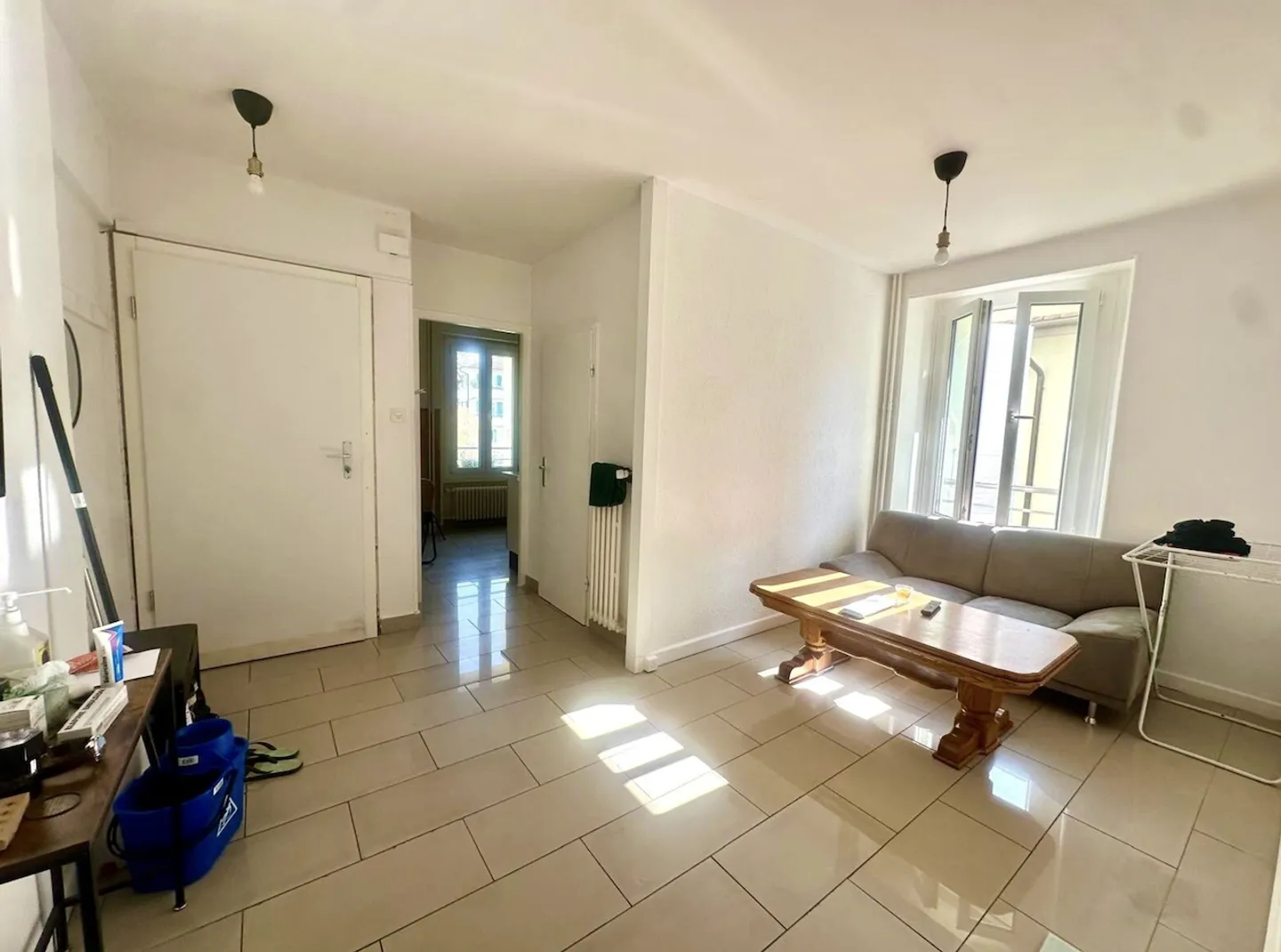 Charming Furnished Apartment - Photo 2 of 7