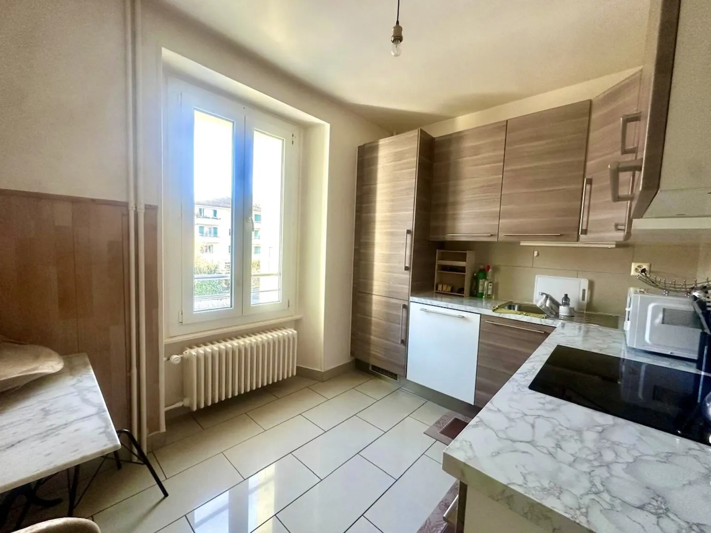 Charming Furnished Apartment - Photo 7 of 7