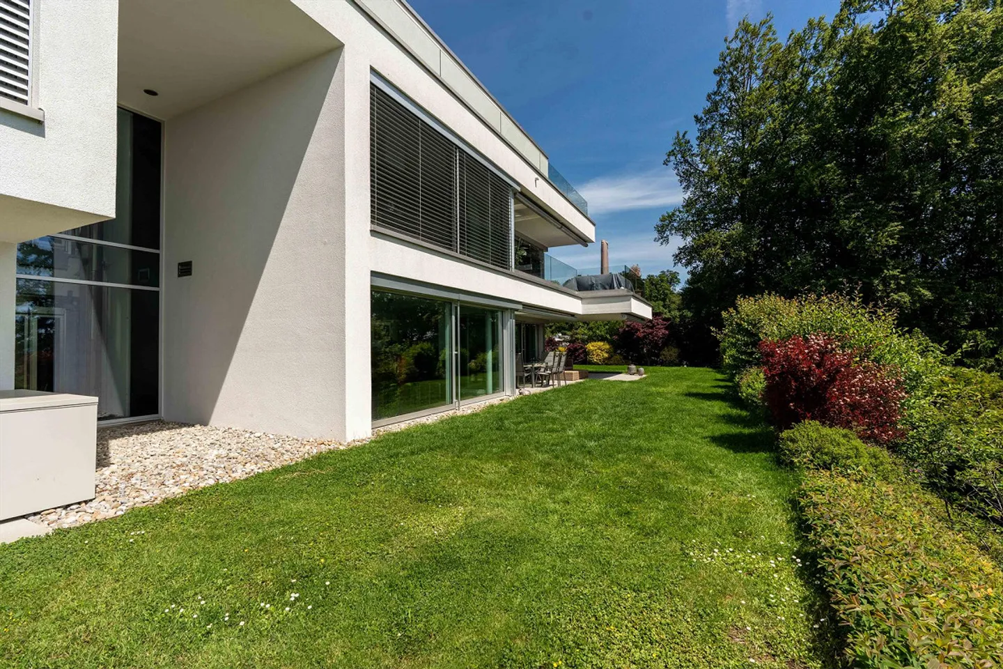 Appartamento giardino di alta qualità con vista mozzafiato nella migliore posizione - Foto 11 di 14