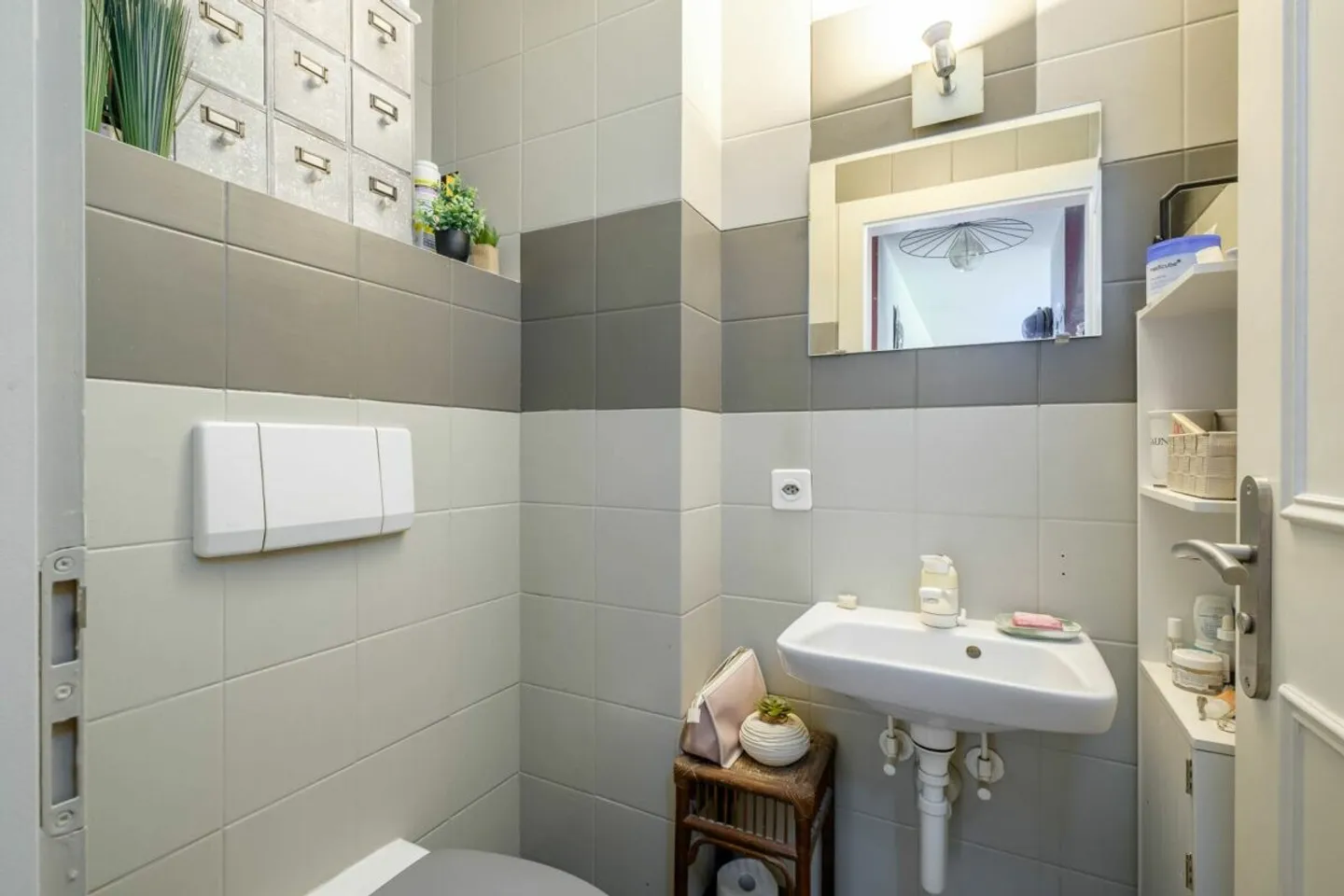 Spacious Duplex with Countryside View - Photo 14 of 18