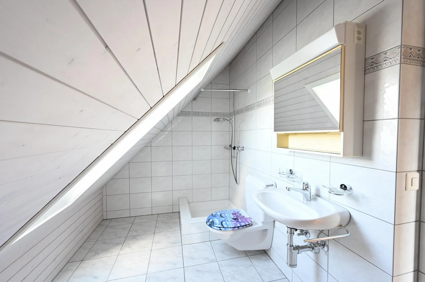 Appartamento duplex luminoso e moderno nel verde - Foto 6 di 9
