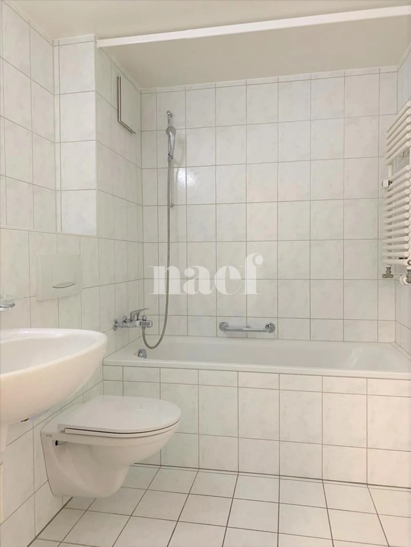 Apartment with modern and equipped kitchen - Photo 4 of 5