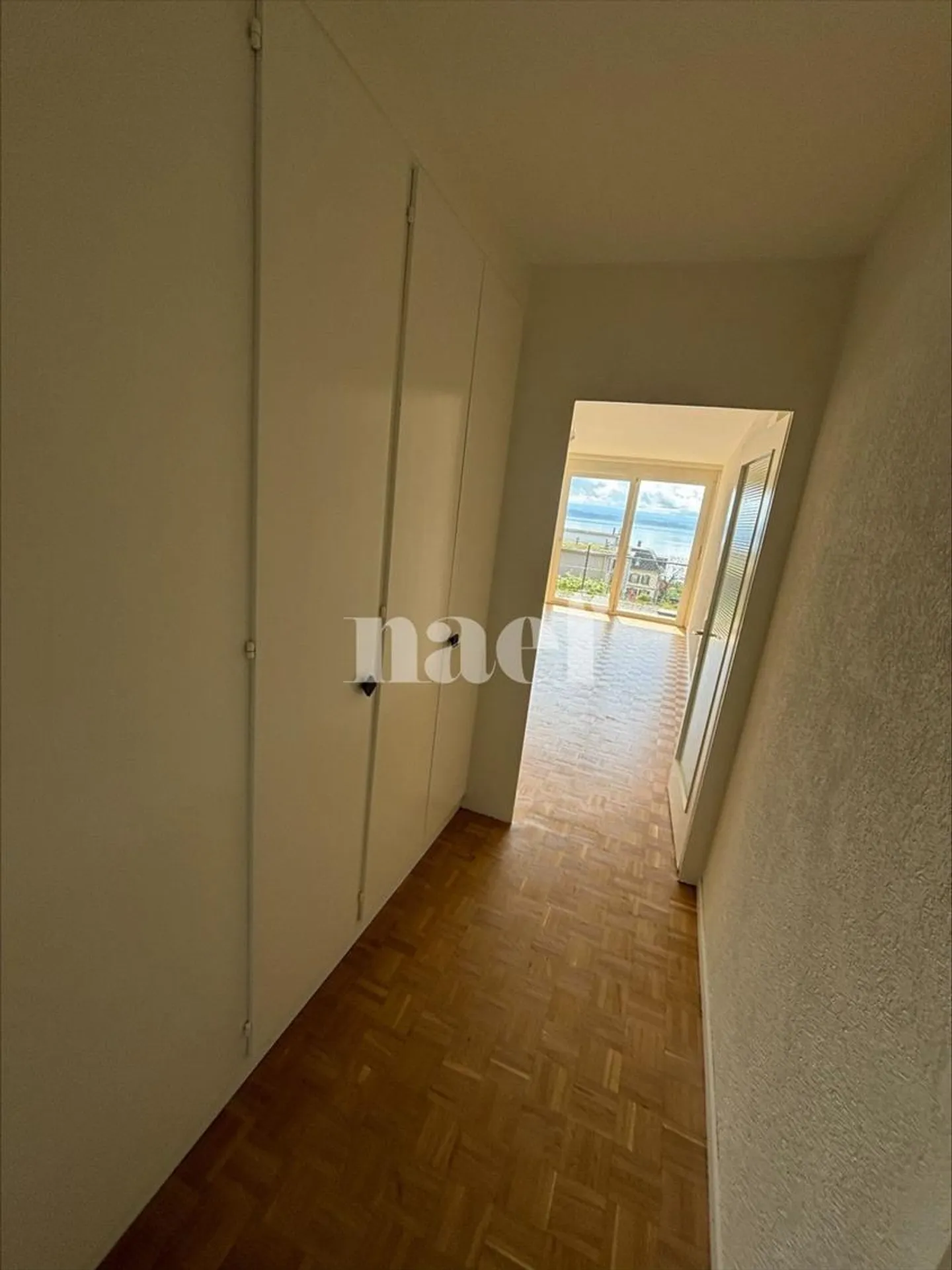 Appartamento luminoso con terrazza - Foto 4 di 8