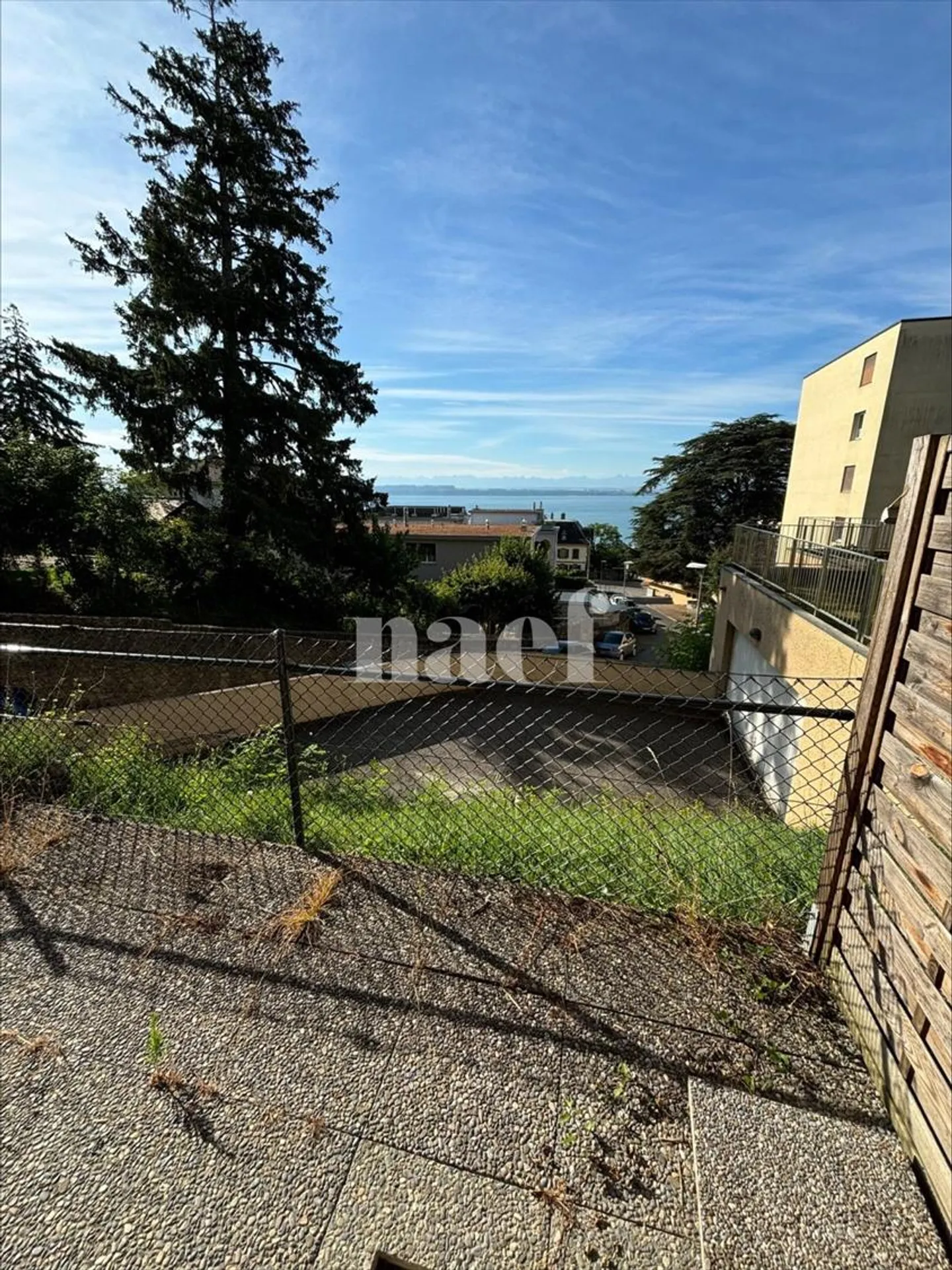 Appartamento luminoso con terrazza - Foto 7 di 8