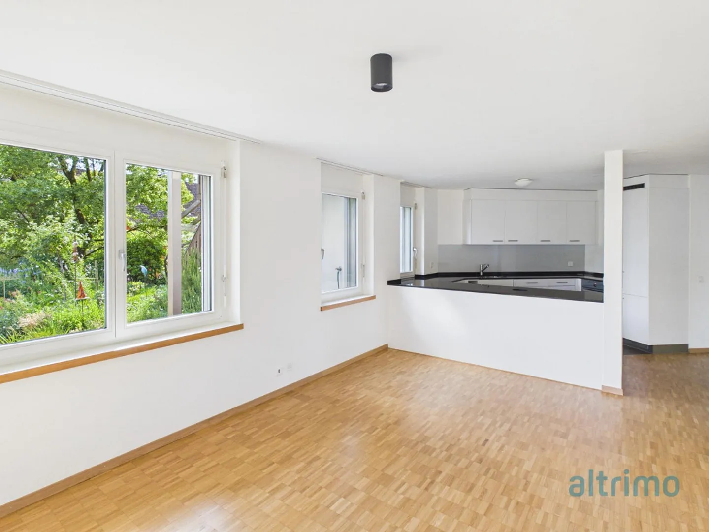 Living with character: Special floor plan and cozy seating area - Photo 2 of 11