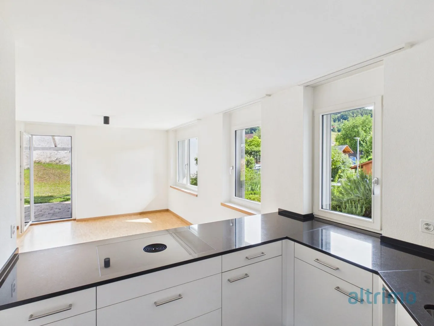 Living with character: Special floor plan and cozy seating area - Photo 3 of 11