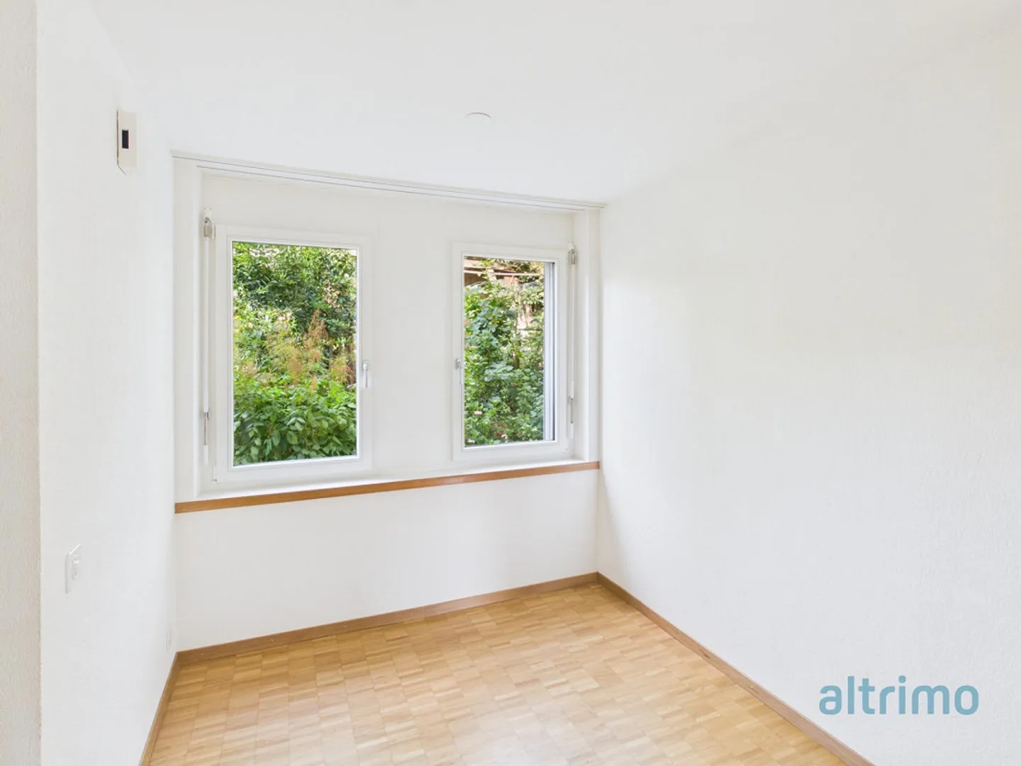 Living with character: Special floor plan and cozy seating area - Photo 7 of 11