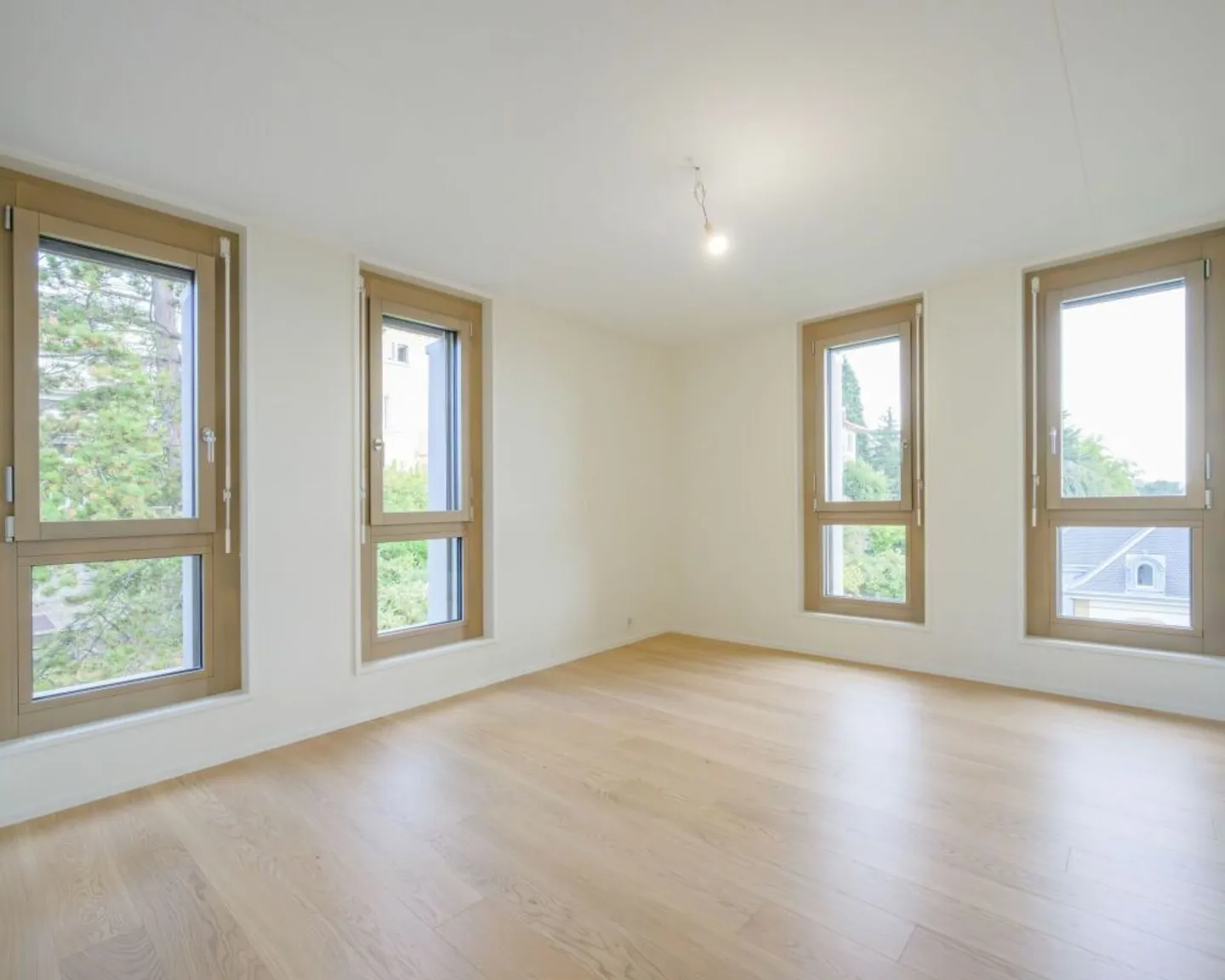 Appartement de 4.5 pièces entièrement rénové - Photo 9 sur 14