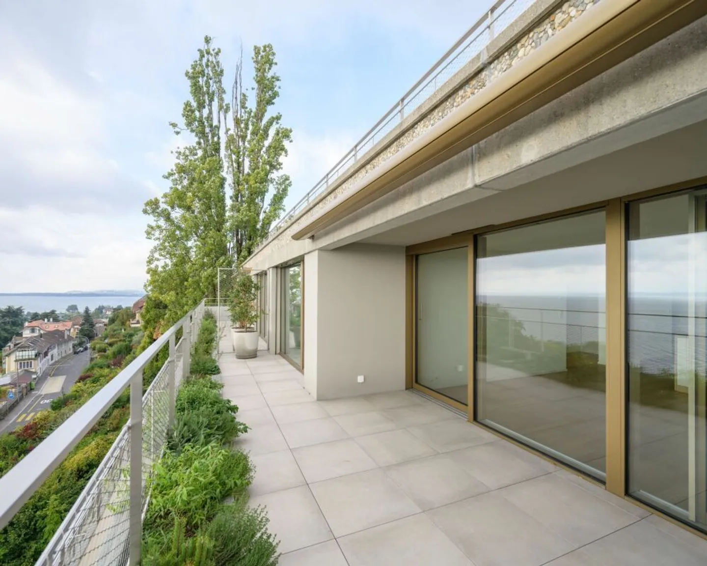 Appartement de 4.5 pièces entièrement rénové - Photo 13 sur 14