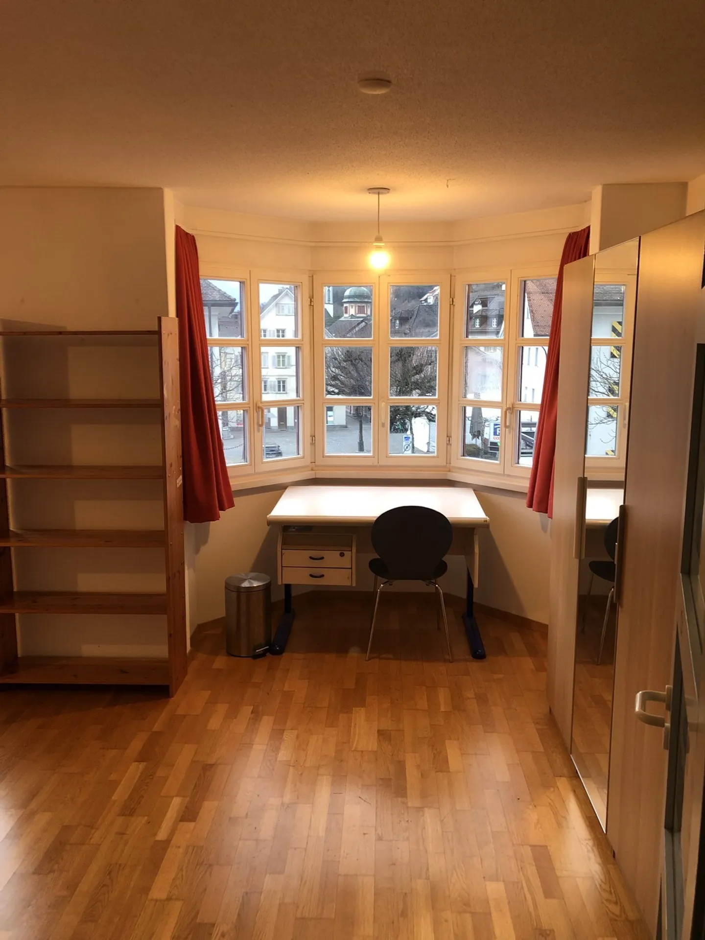 Large shared room in the village center - Photo 1 of 8