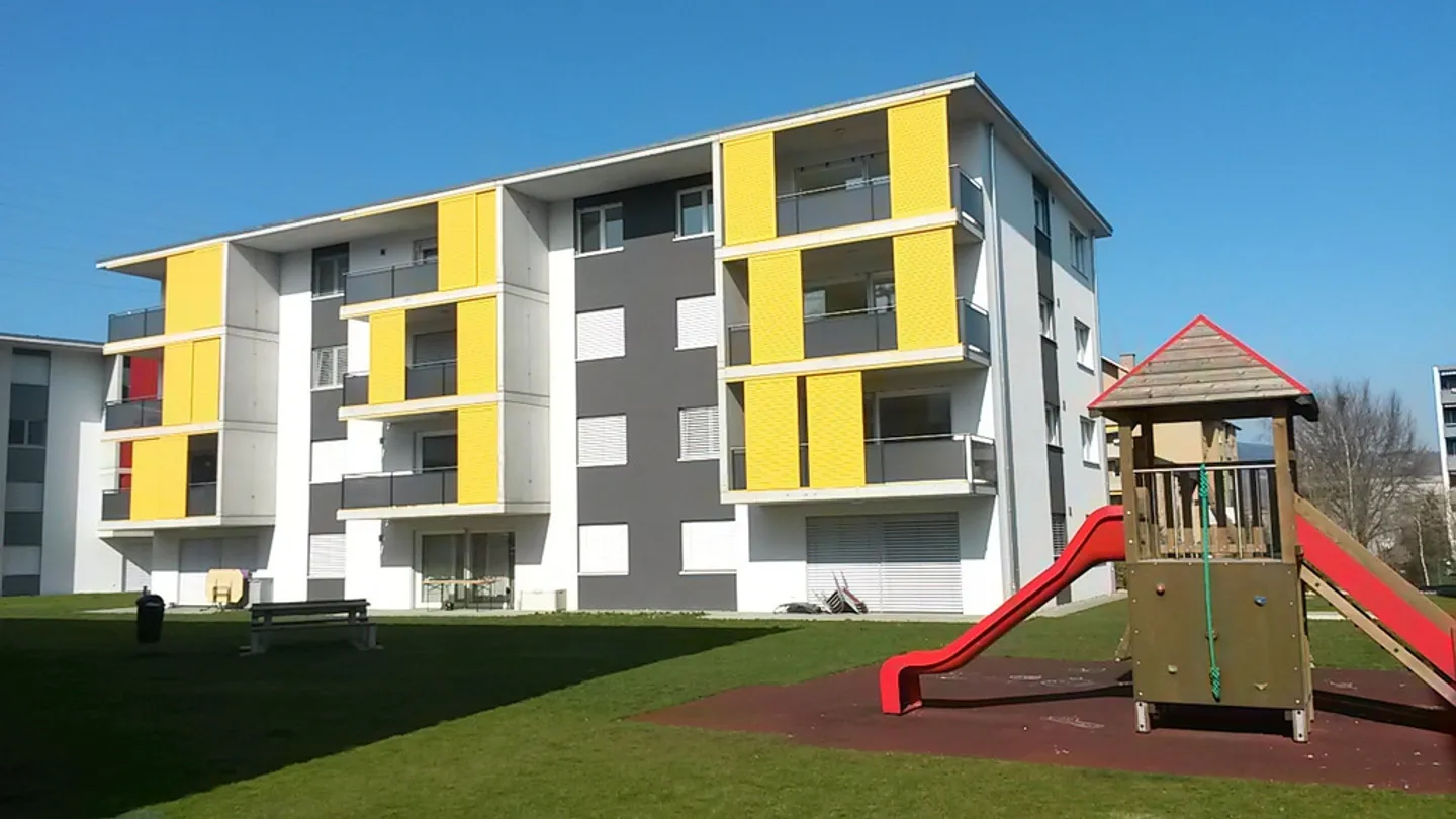 Appartement spacieux avec grande terrasse - Photo 3 sur 12