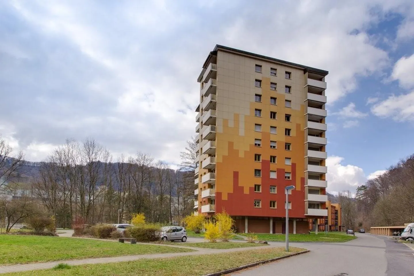 Parking space for rent in Adliswil! - Photo 1 of 1
