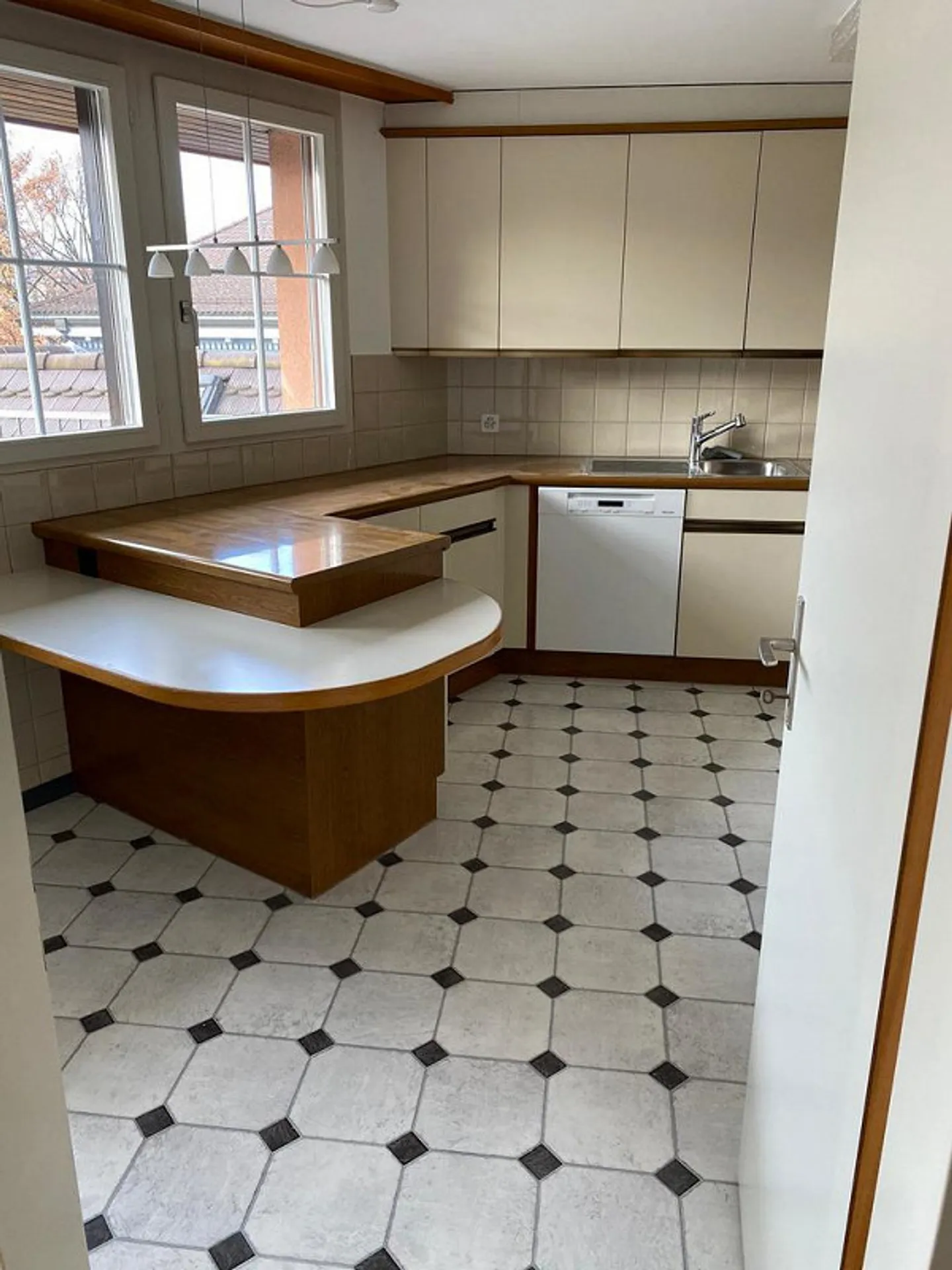 Grosszügige 3.5-Zimmerwohnung im Herzen der Altstadt - Foto 8 von 9