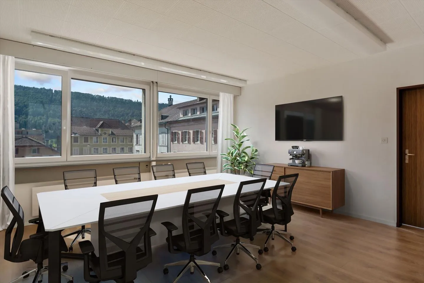 St-Imier, Office / Cabinet ideally located, area from 27m2 - Photo 7 of 13