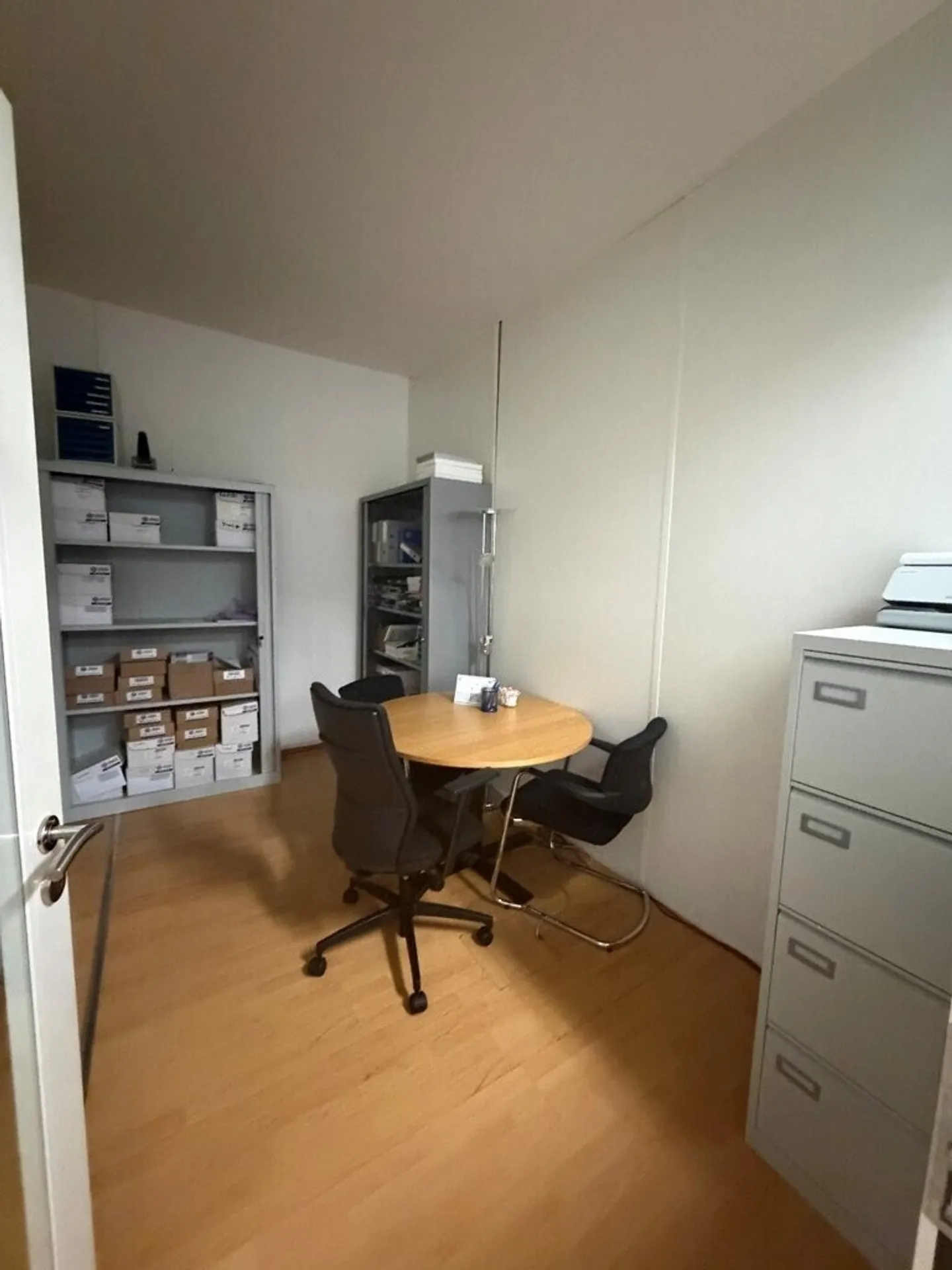 Spazio commerciale di 78m2 con vetrine nelle alture di Losanna - Foto 6 di 8