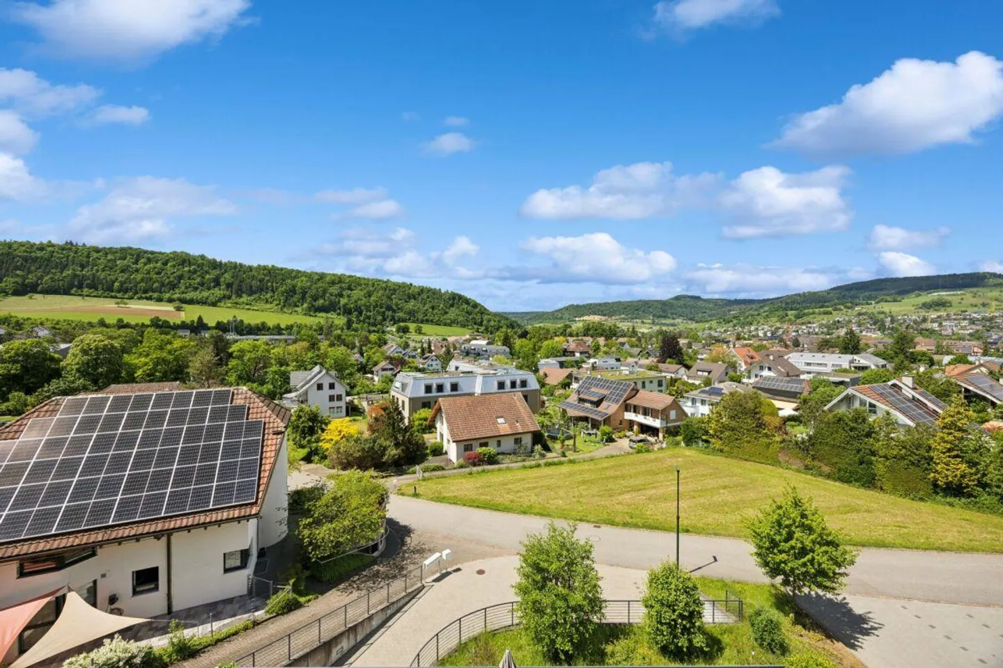Au-dessus des toits de Sissach - Photo 18 sur 21
