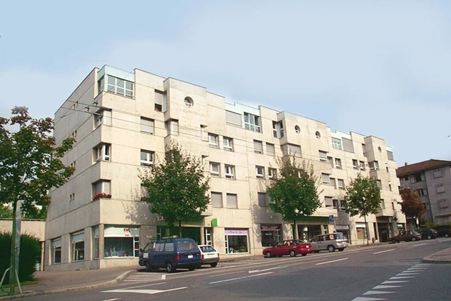 Spazio commerciale di 78m2 con vetrine nelle alture di Losanna - Foto 1 di 8