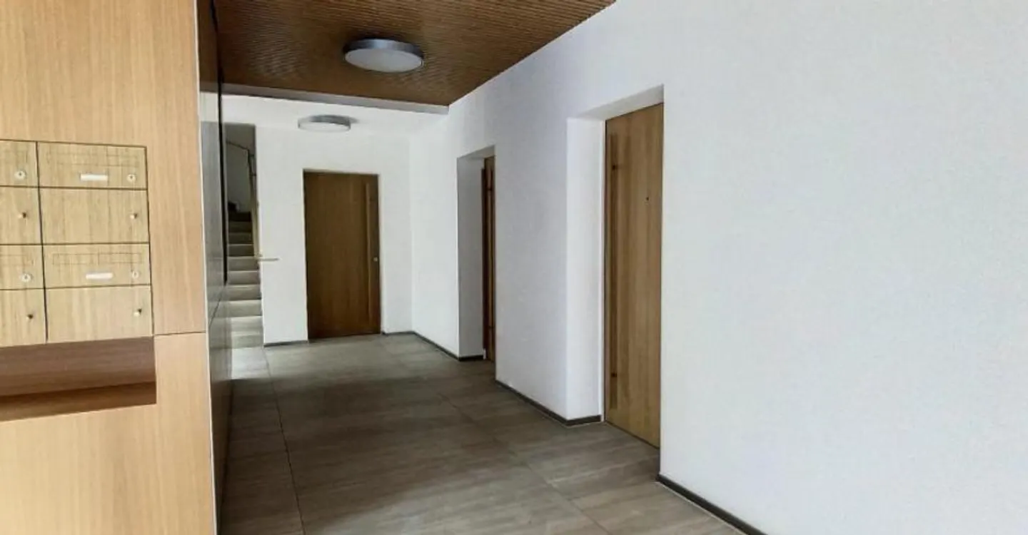 Espace Commercial aux Charmilles - Photo 3 sur 8