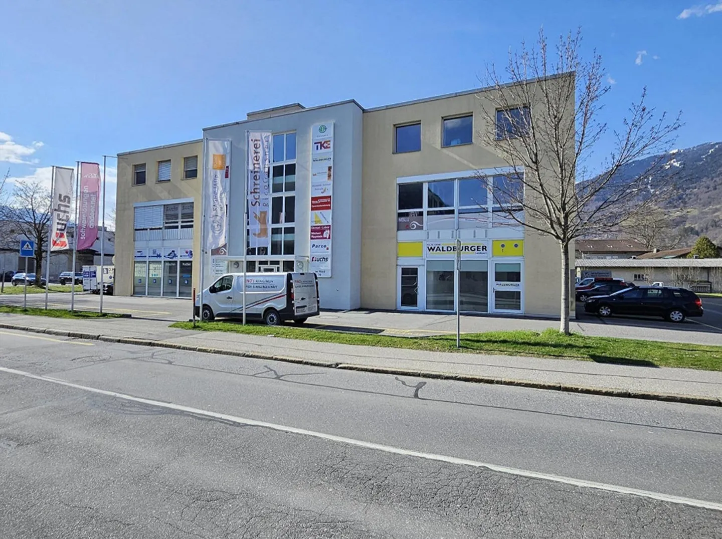 Mehrere Tiefgaragenplätze in Landquart zu vermieten - Foto 1 di 2