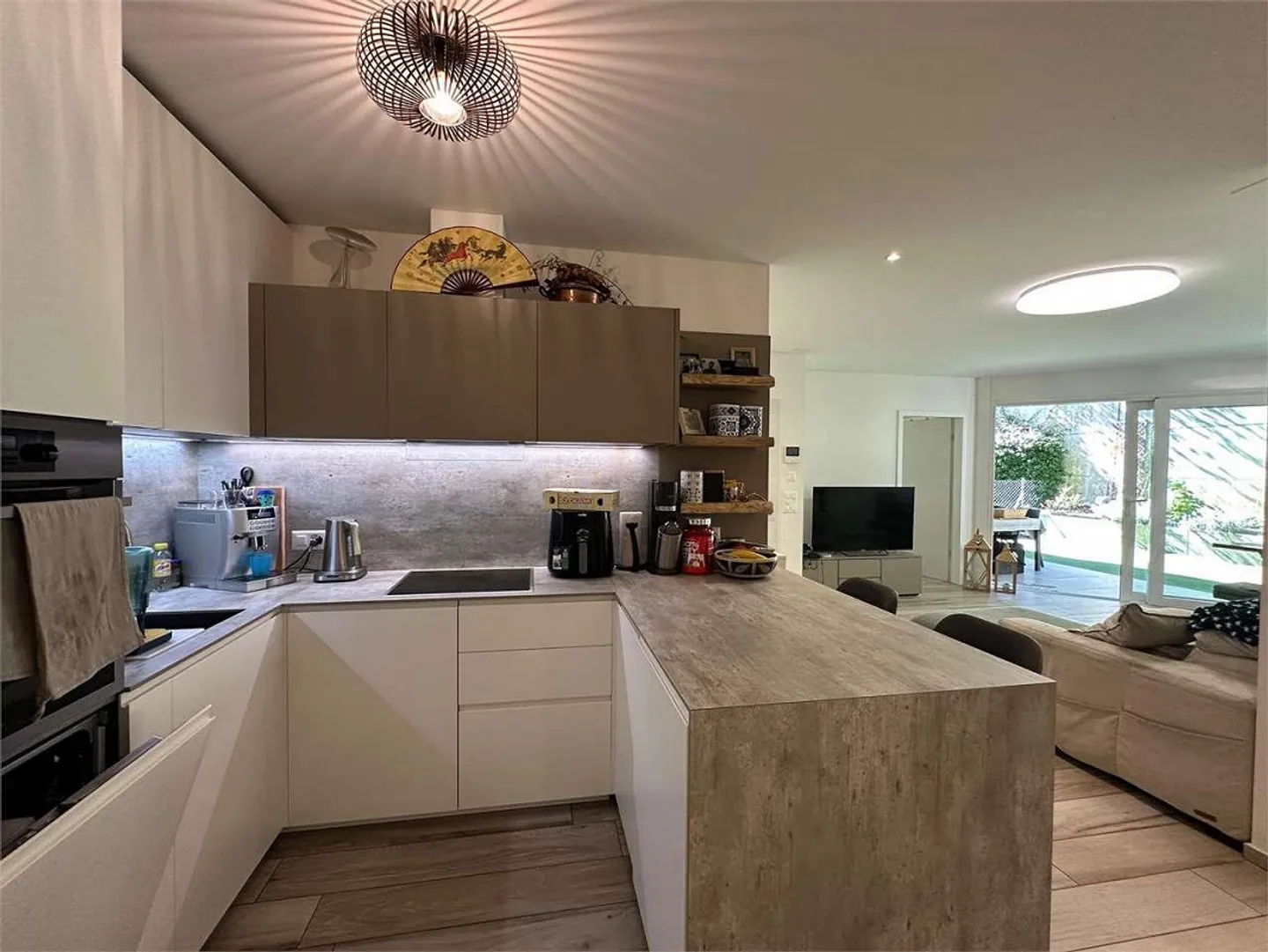 Raffinato appartamento 3.5 locali con giardino privato a Sorengo - Foto 5 di 12