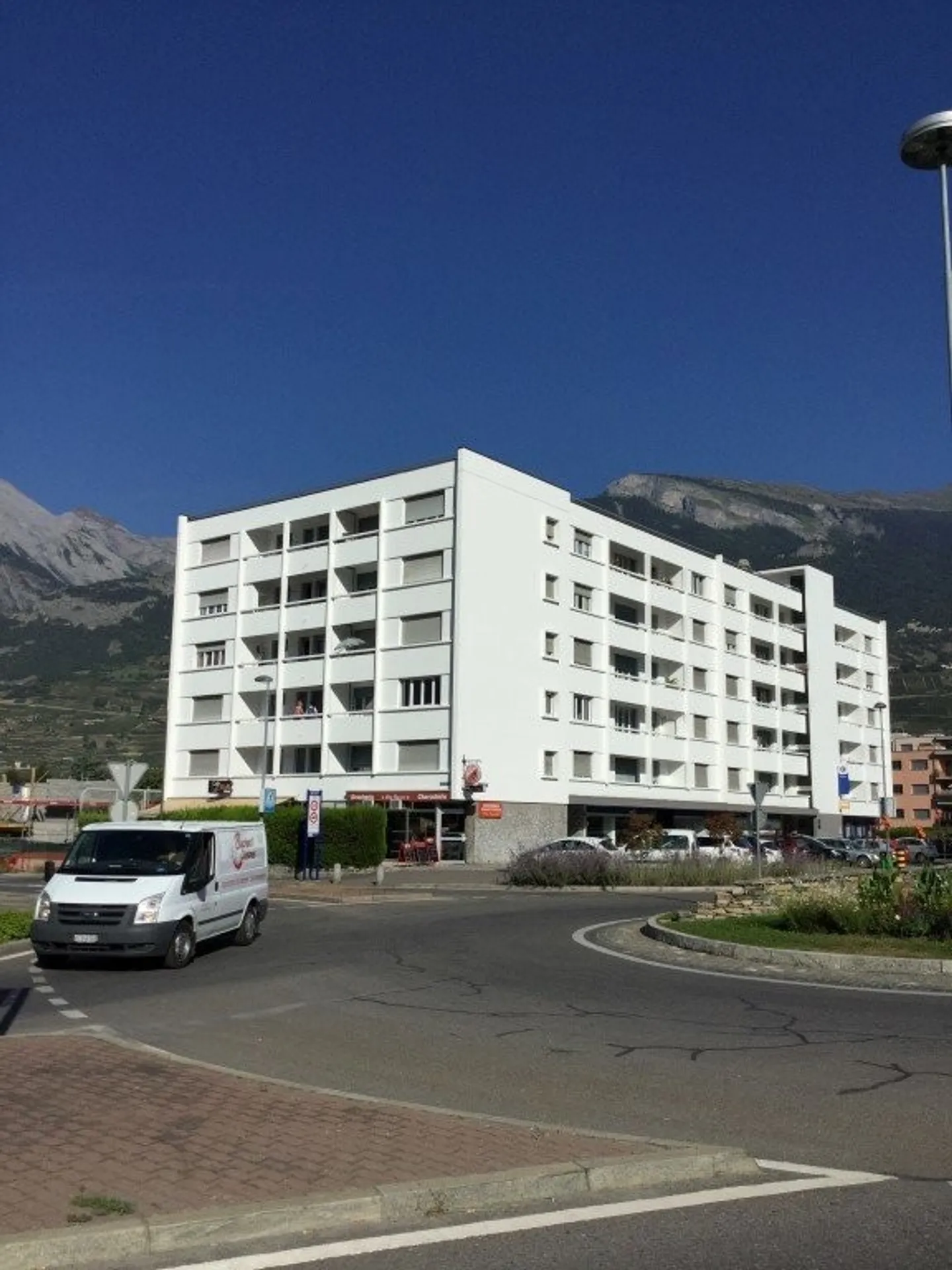Appartement rénové à Conthey - Photo 1 sur 11