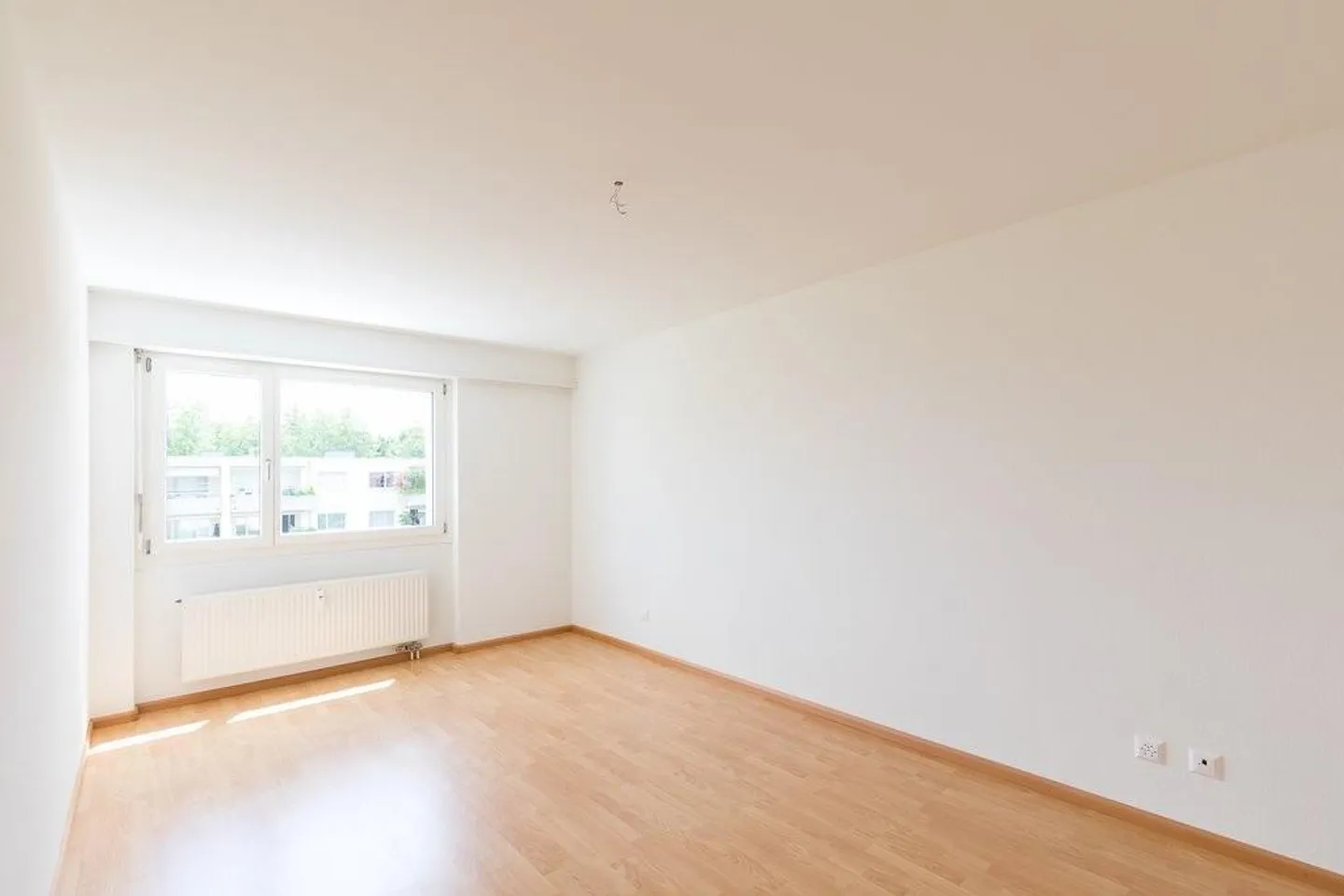 Charming 3.5-Room Apartment - Photo 5 of 12